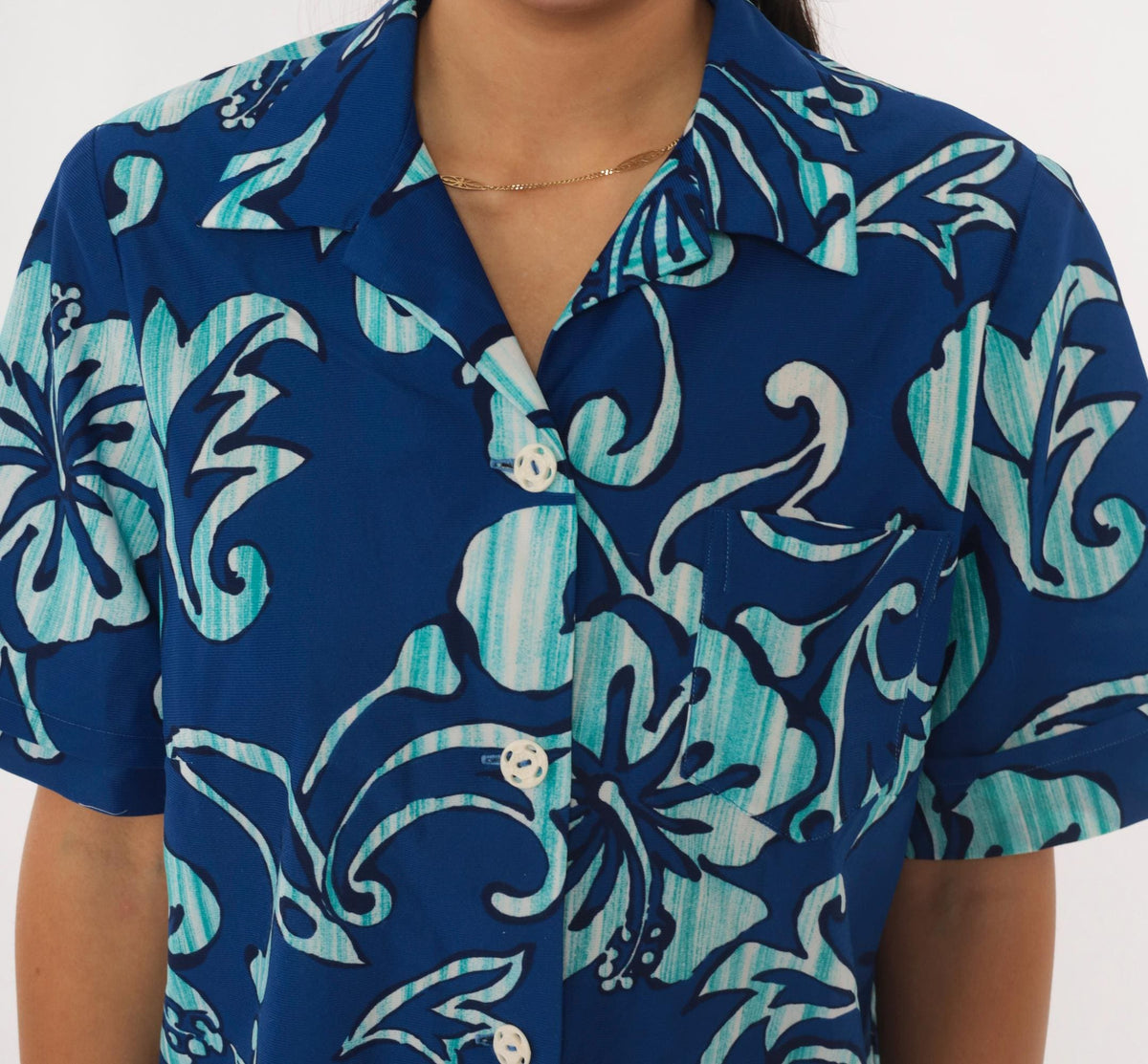 70s Hawaiian Shirt Navy Blue Hibiscus Floral Camp Collar Short Sleeve Medium M