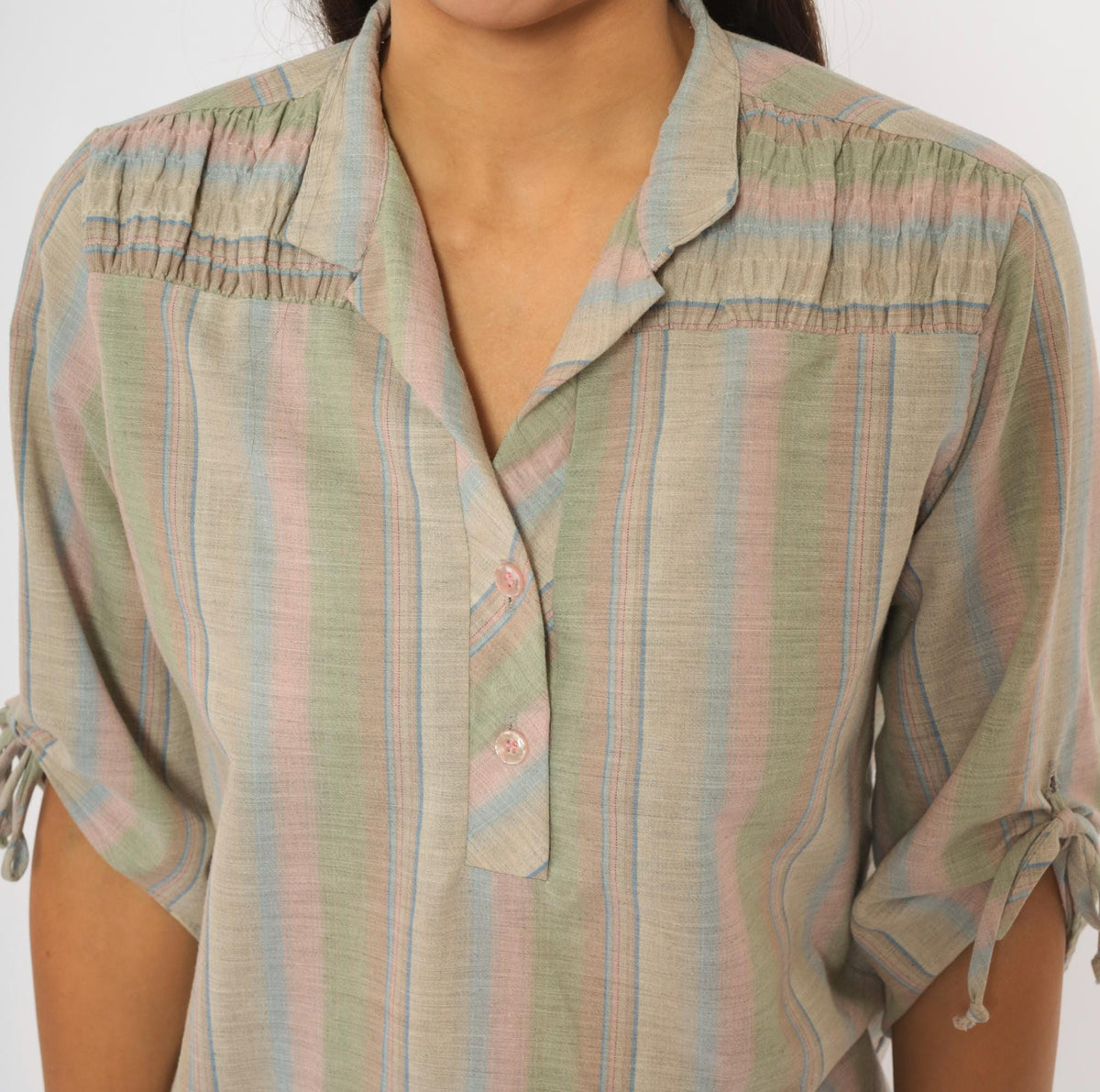 80s Caribou Pastel Striped Cotton Blouse Tie Sleeve Collared V Neck Large L