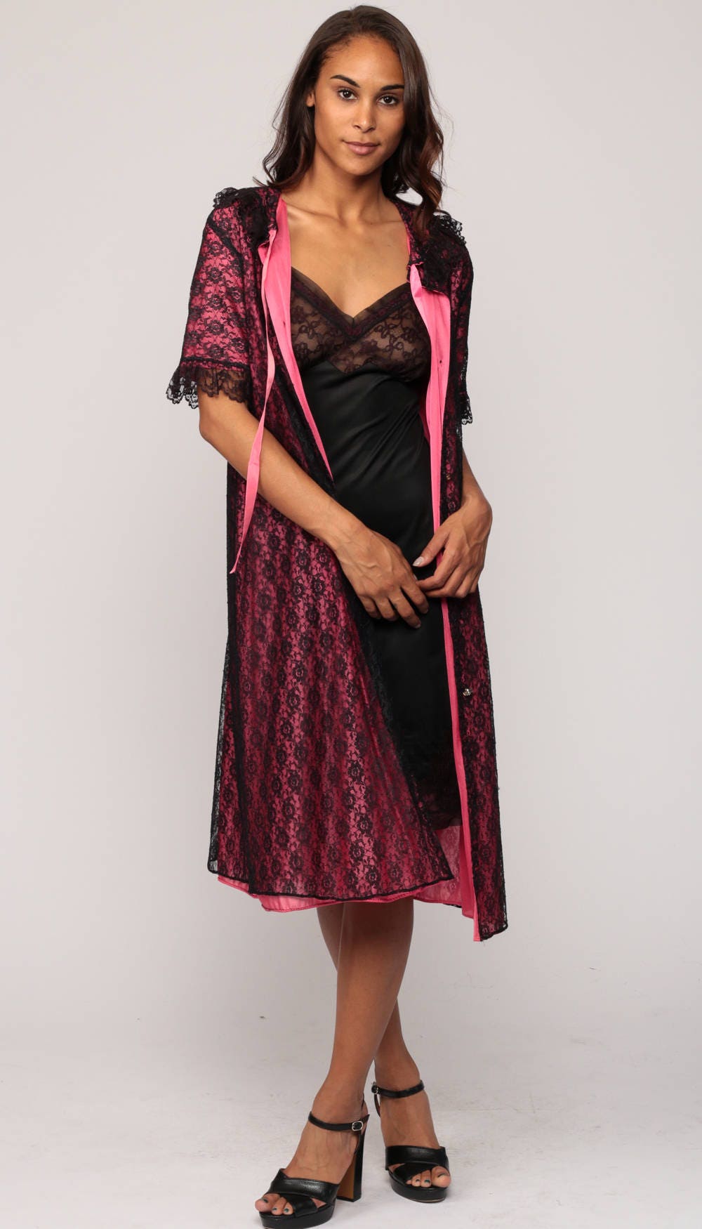 70s Black Lace Lingerie Robe Hot Pink Lining Button-Up Bed Jacket Small