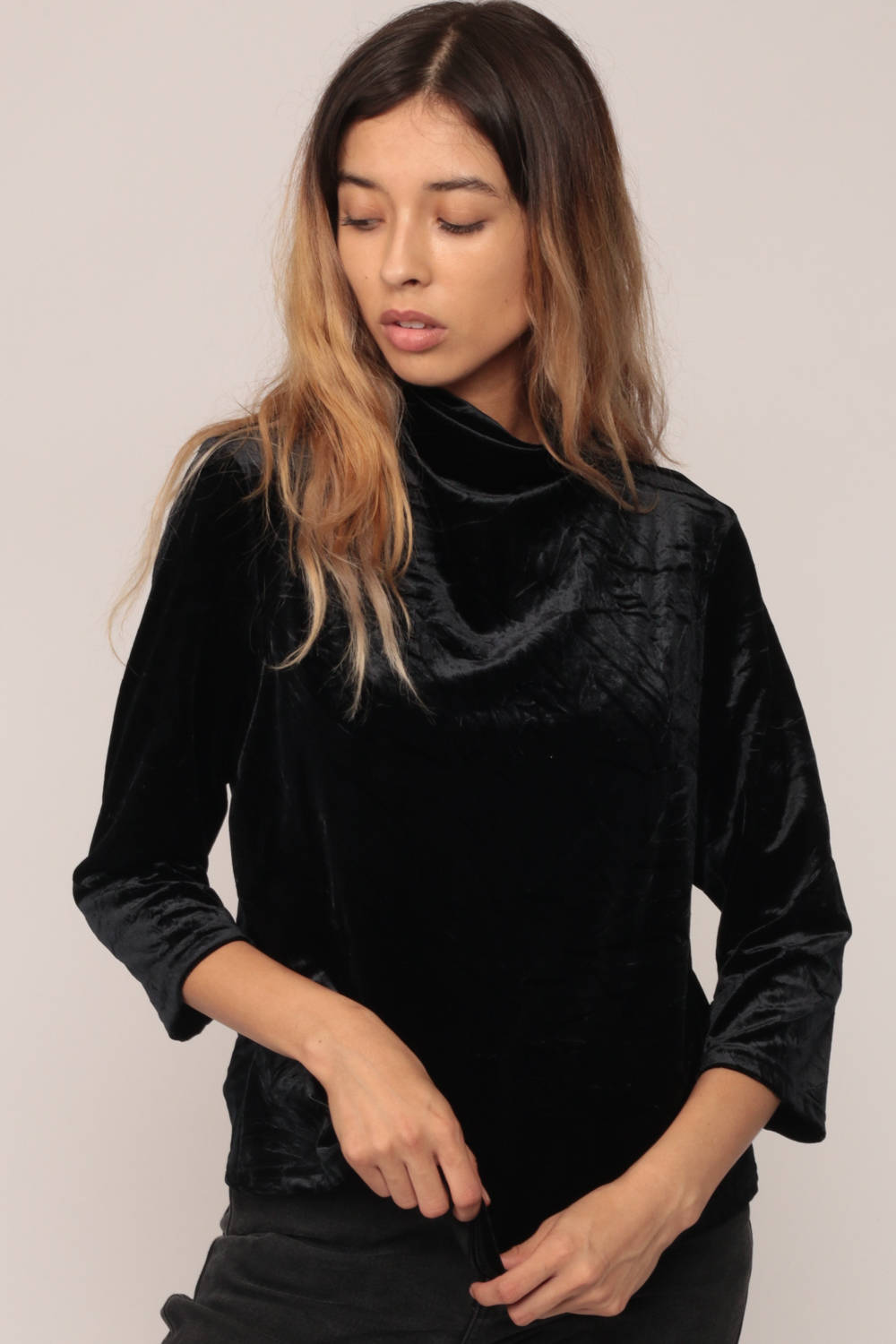 90s Black Velvet High Neck Long Sleeve Top Large