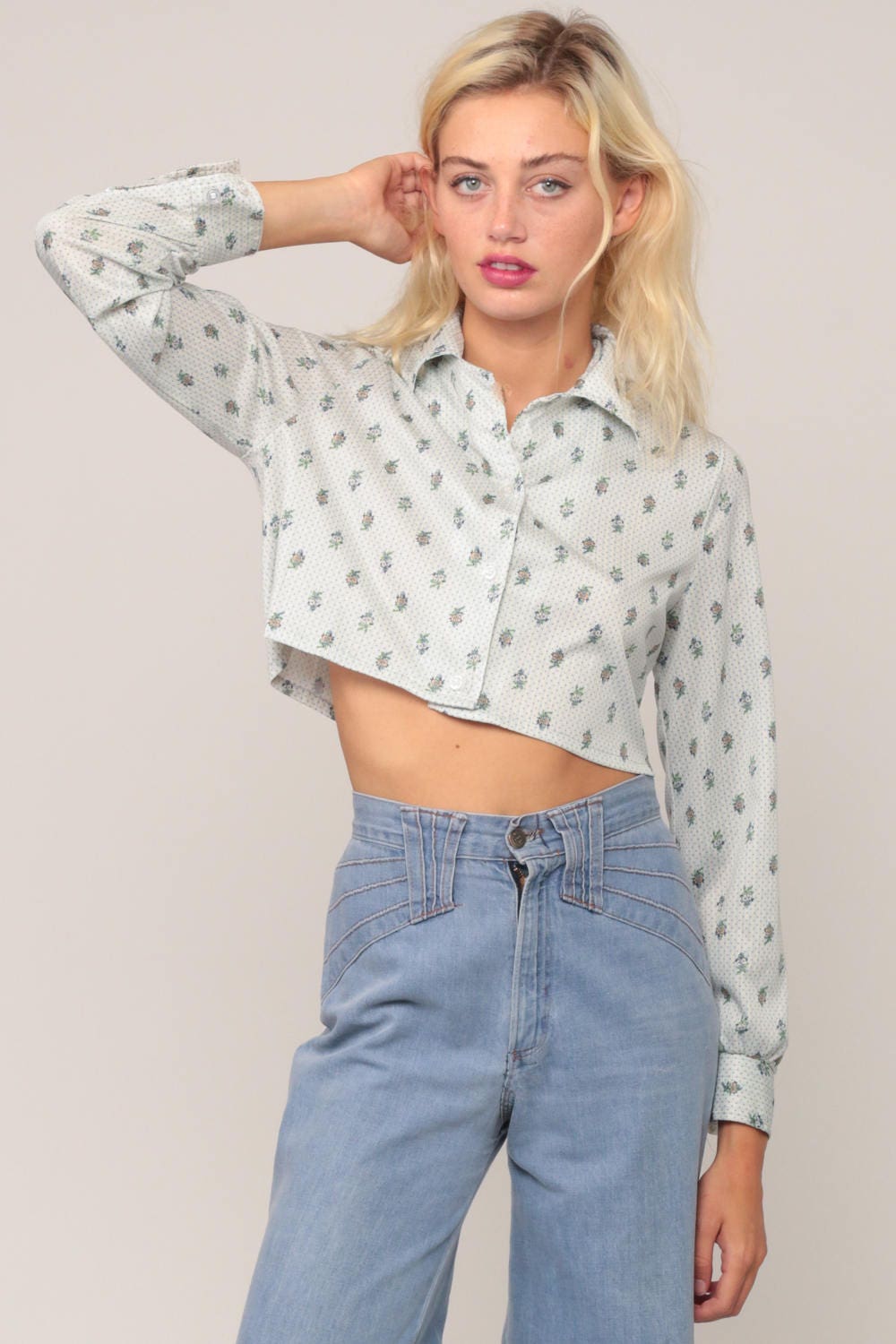 70s Floral Button-Up Crop Top Long Sleeve Blouse Blue White Small Medium