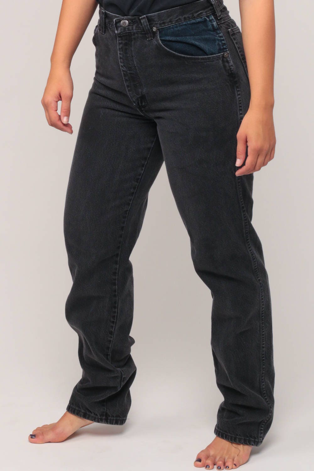 Wrangler Black High-Waisted Mom Jeans Tapered Leg 80s Denim Large 32