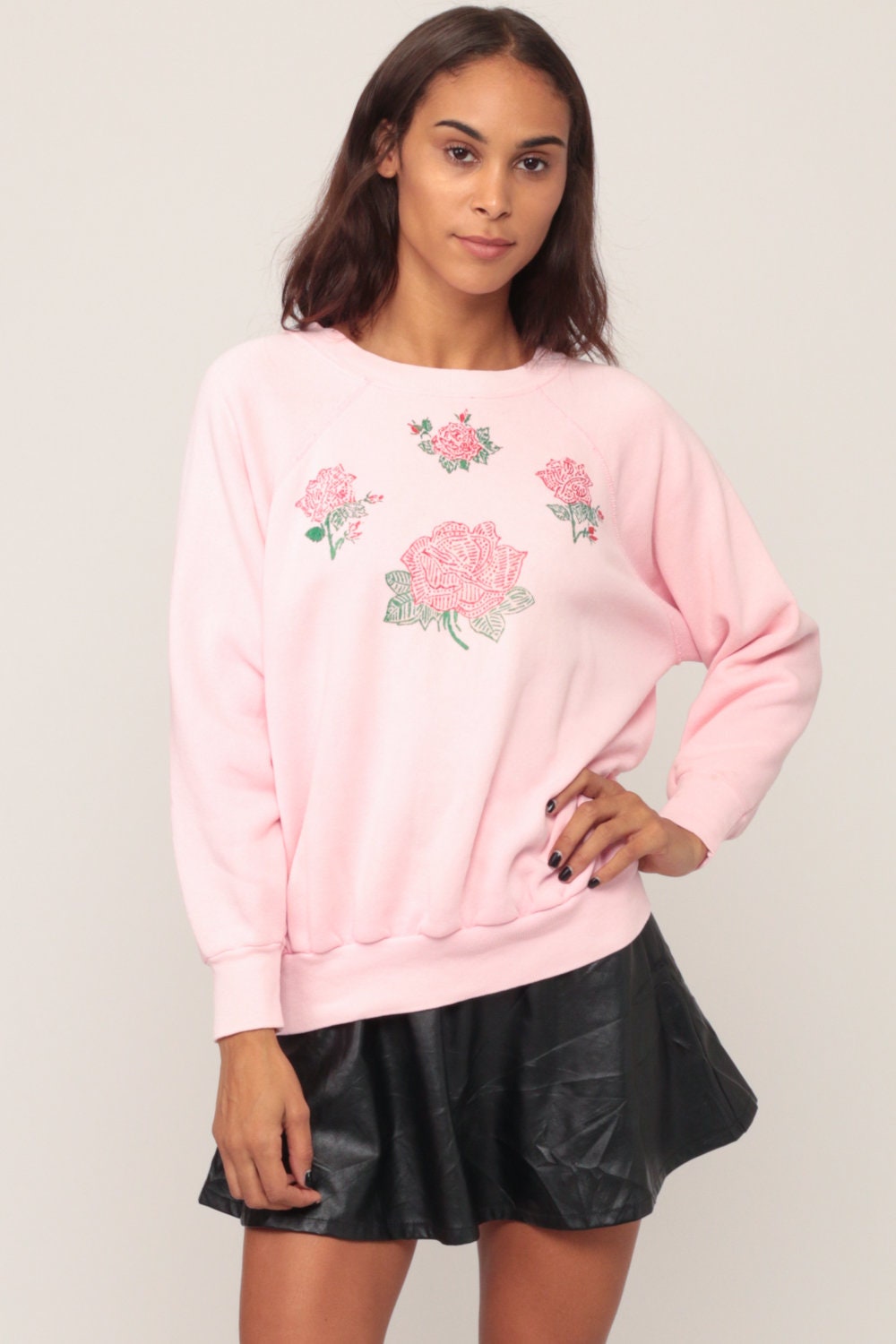 80s Hand Painted Floral Sweatshirt Baby Pink Raglan Graphic Crewneck Large