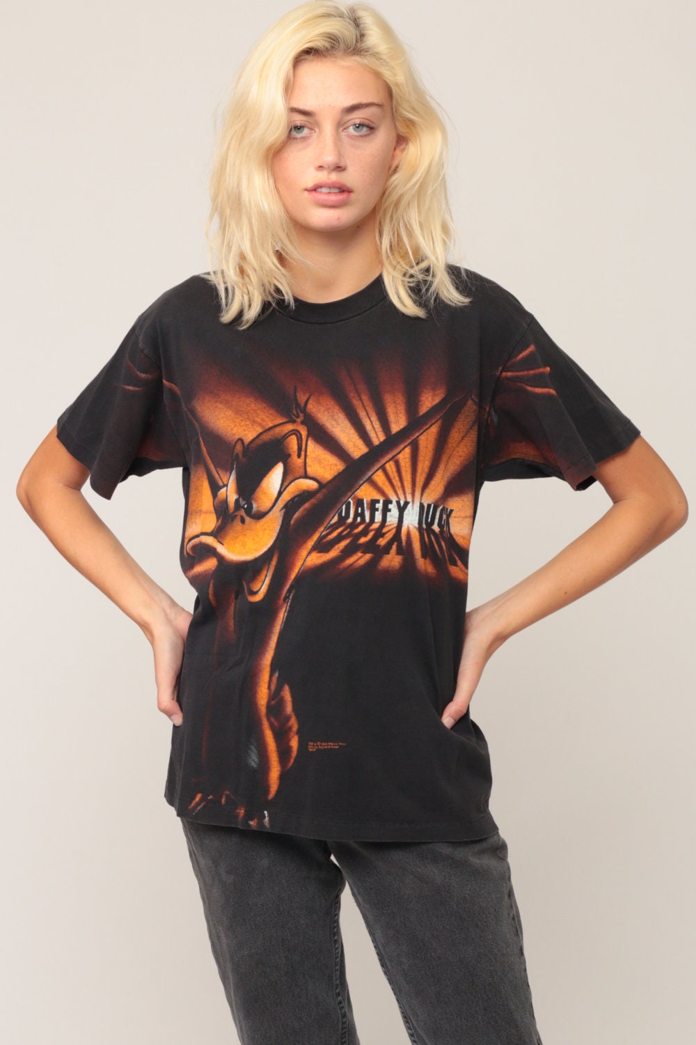 90s Daffy Duck Looney Tunes Graphic T-Shirt Unisex Cotton Medium