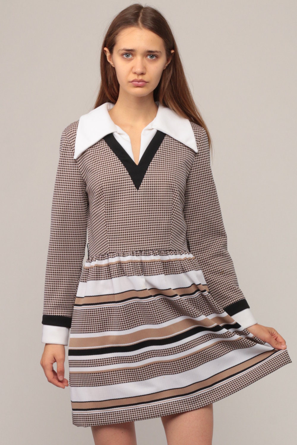 70s Brown Plaid Mini Dress High Waist Long Sleeve White Collar Medium