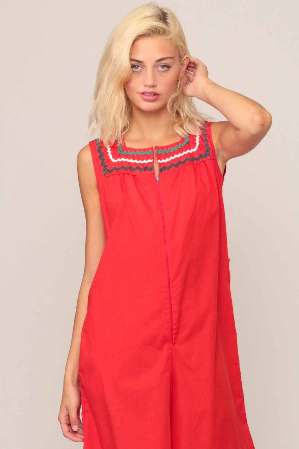 70s Red Mod Romper Playsuit Culottes Sleeveless Zip Front Small