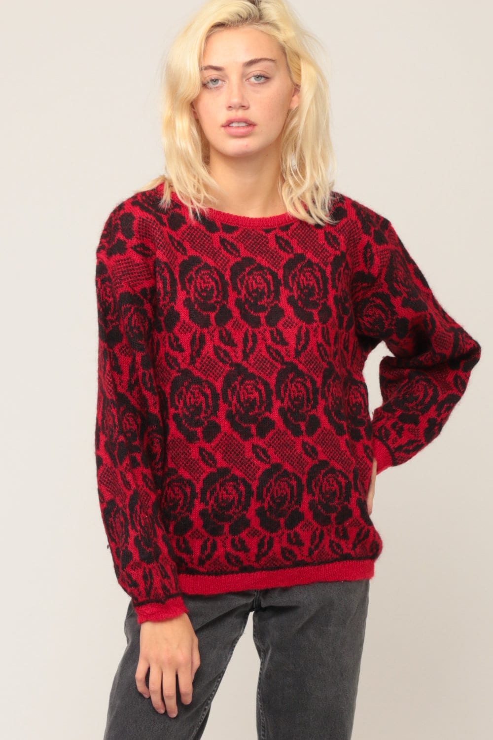 80s Wool Floral Sweater Red Black Rose Print Crewneck Medium