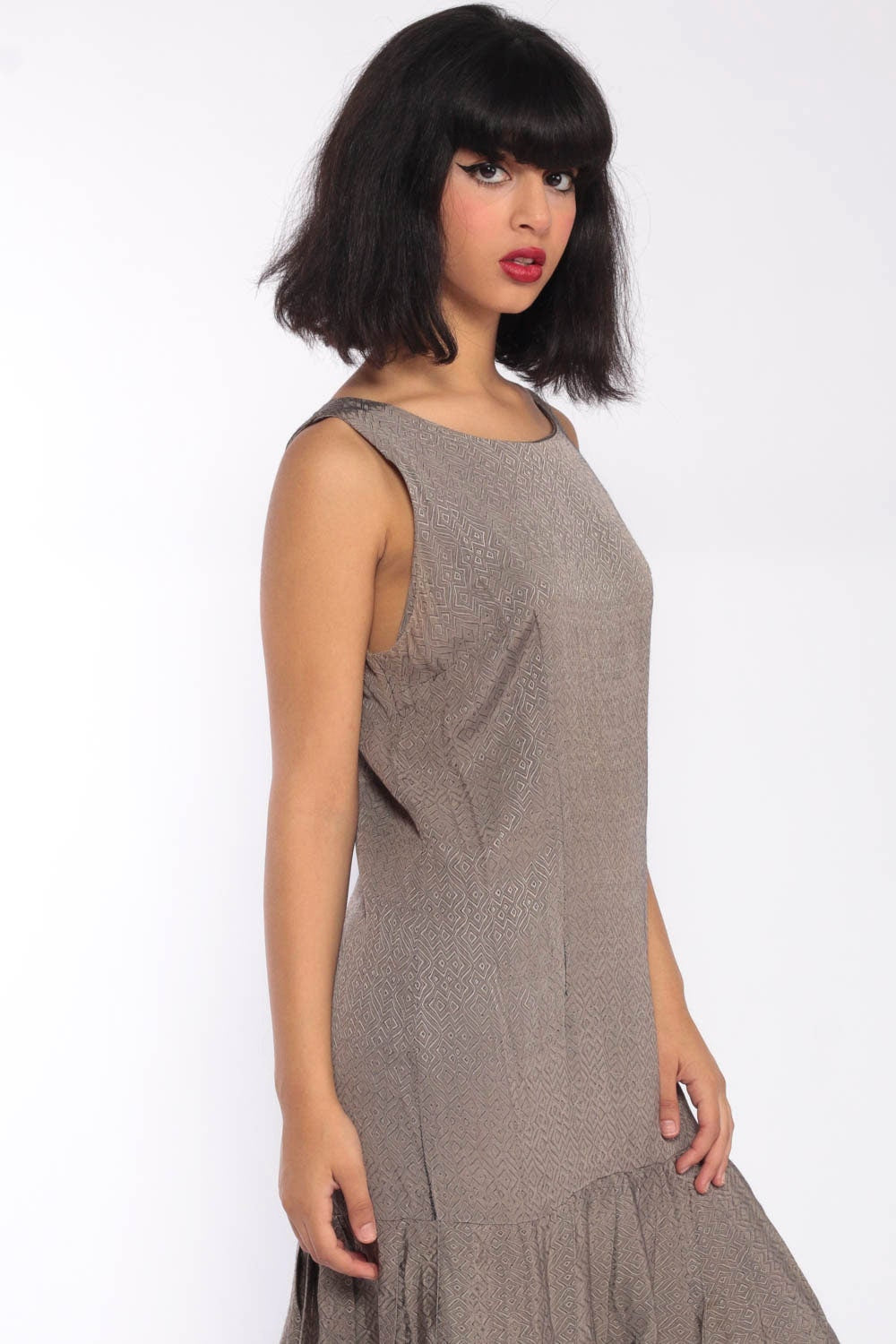 1960s Mod Shift Dress Taupe Geometric Print Drop Waist Sleeveless Midi Medium
