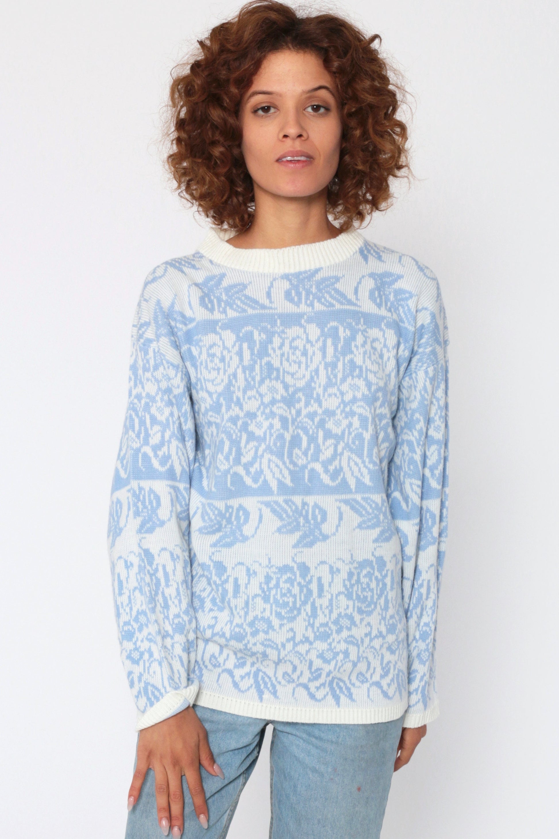 90s Blue Floral Knit Sweater Pullover White Graphic Print Small