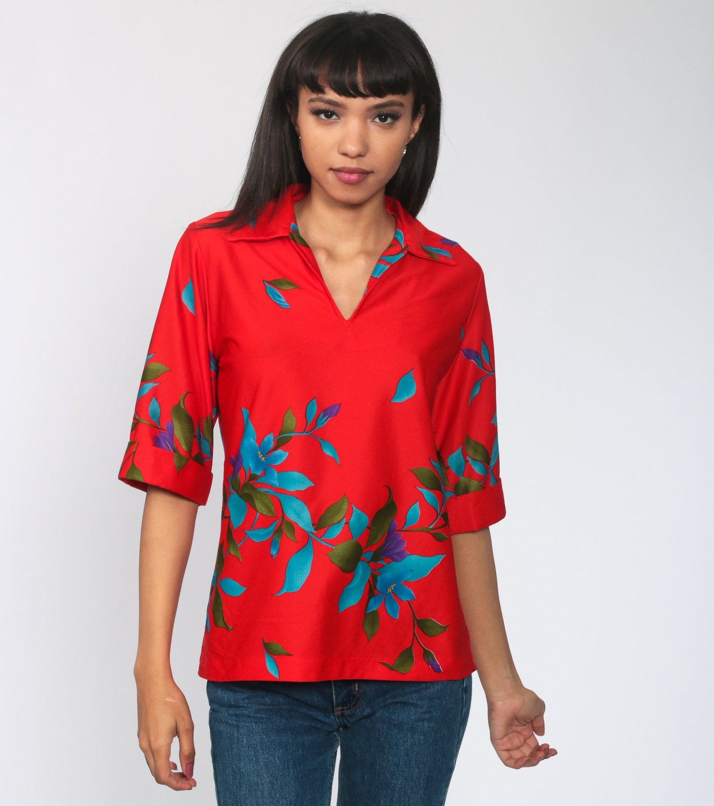 70s Red Floral Blouse Pointed Collar Short Sleeve Polyester Top Medium