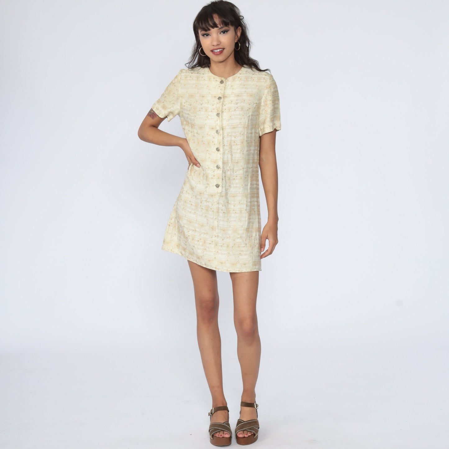 1960s L'Aiglon Cream Embroidered Shift Mini Dress Floral Small