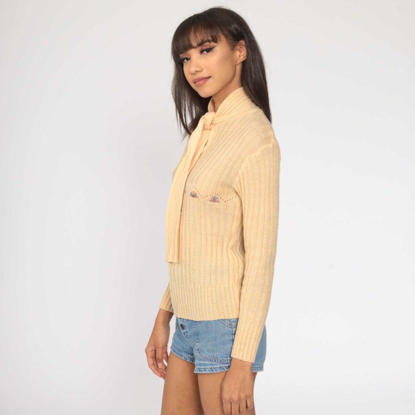 70s Floral Embroidered Ascot Sweater Pale Orange Knit Pullover Small