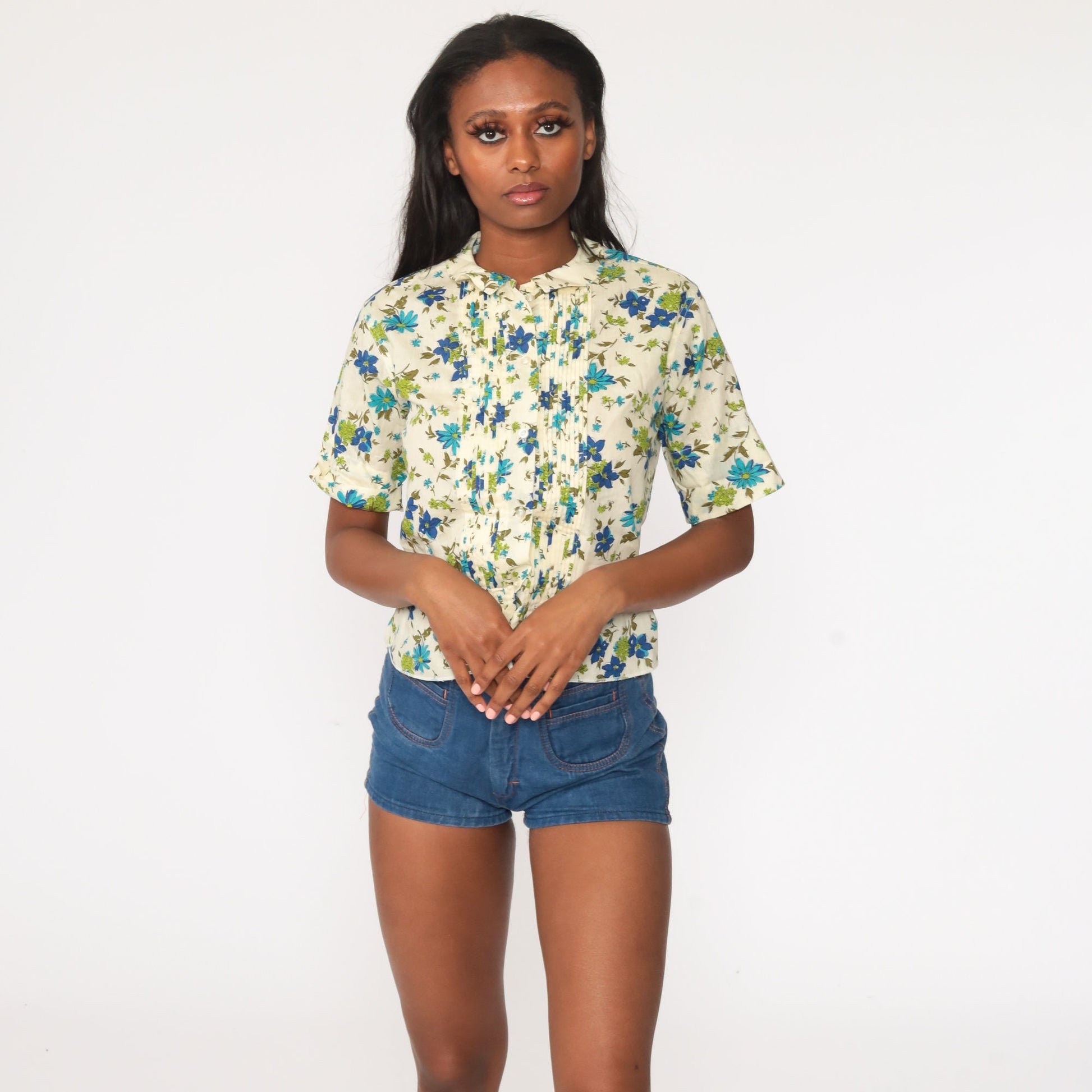 60s Yellow Floral Blouse Peter Pan Collar Button Up Short Sleeve Small
