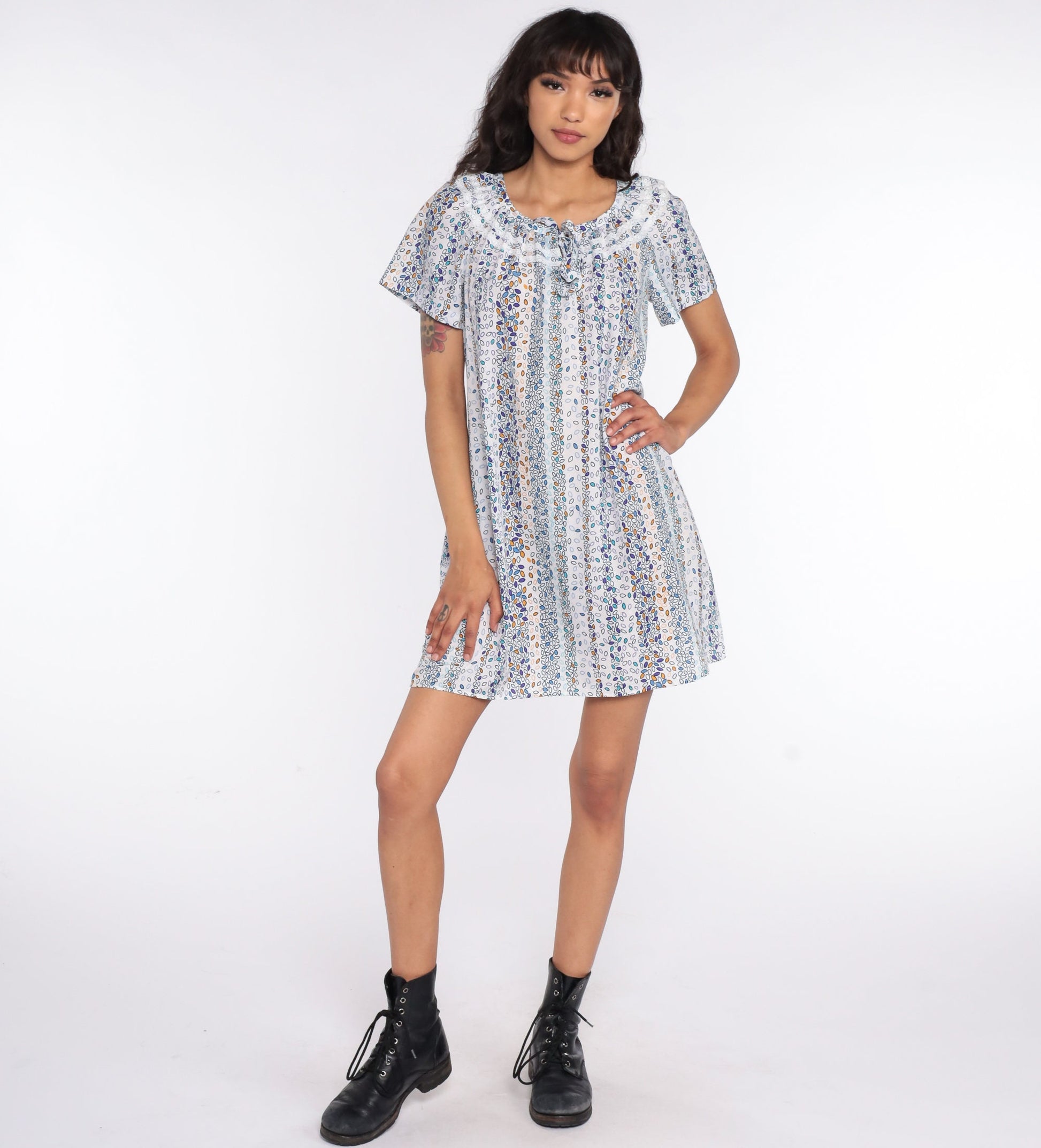 1970s Leaf Print Tent Dress White Purple Mini Short Sleeve Medium