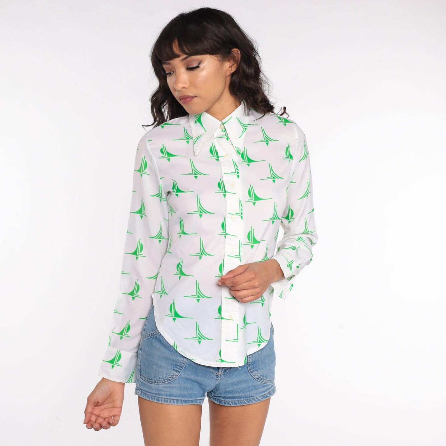 70s Geometric Print Button Up Shirt White Green Long Sleeve Small