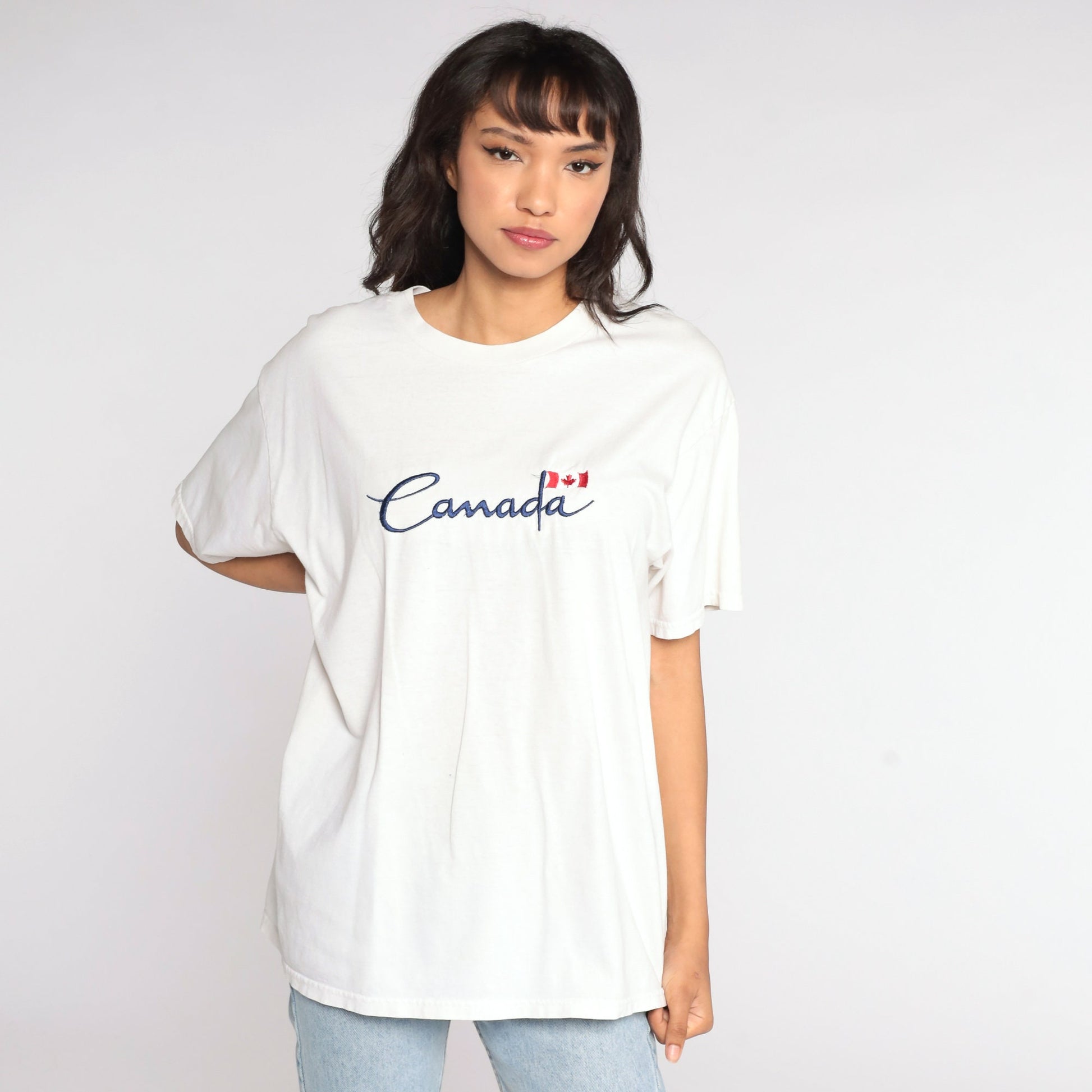90s Canada Graphic T-Shirt White Embroidered Print Tee Large L