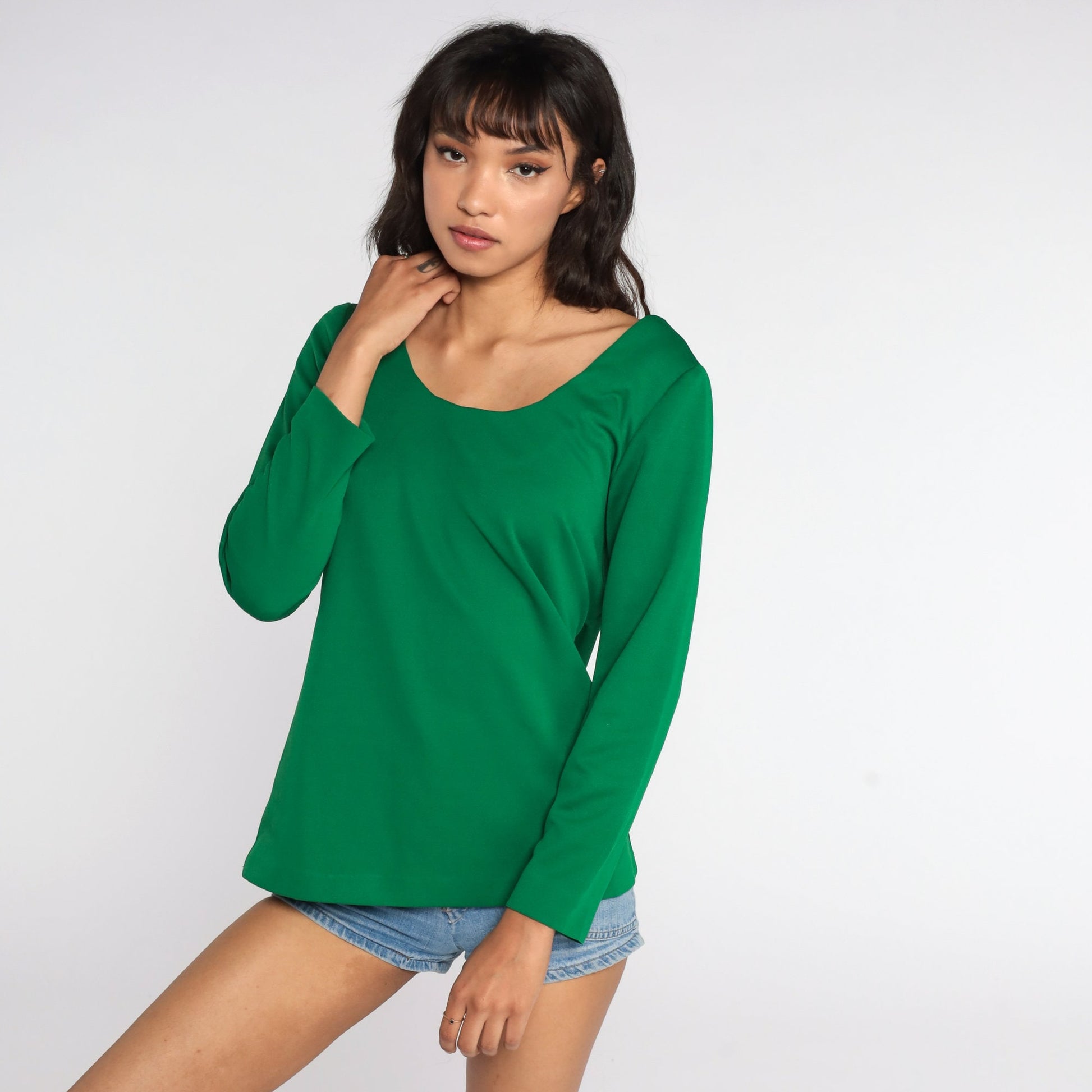 70s Kelly Green Long Sleeve Scoop Neck Shirt Polyester Small Medium