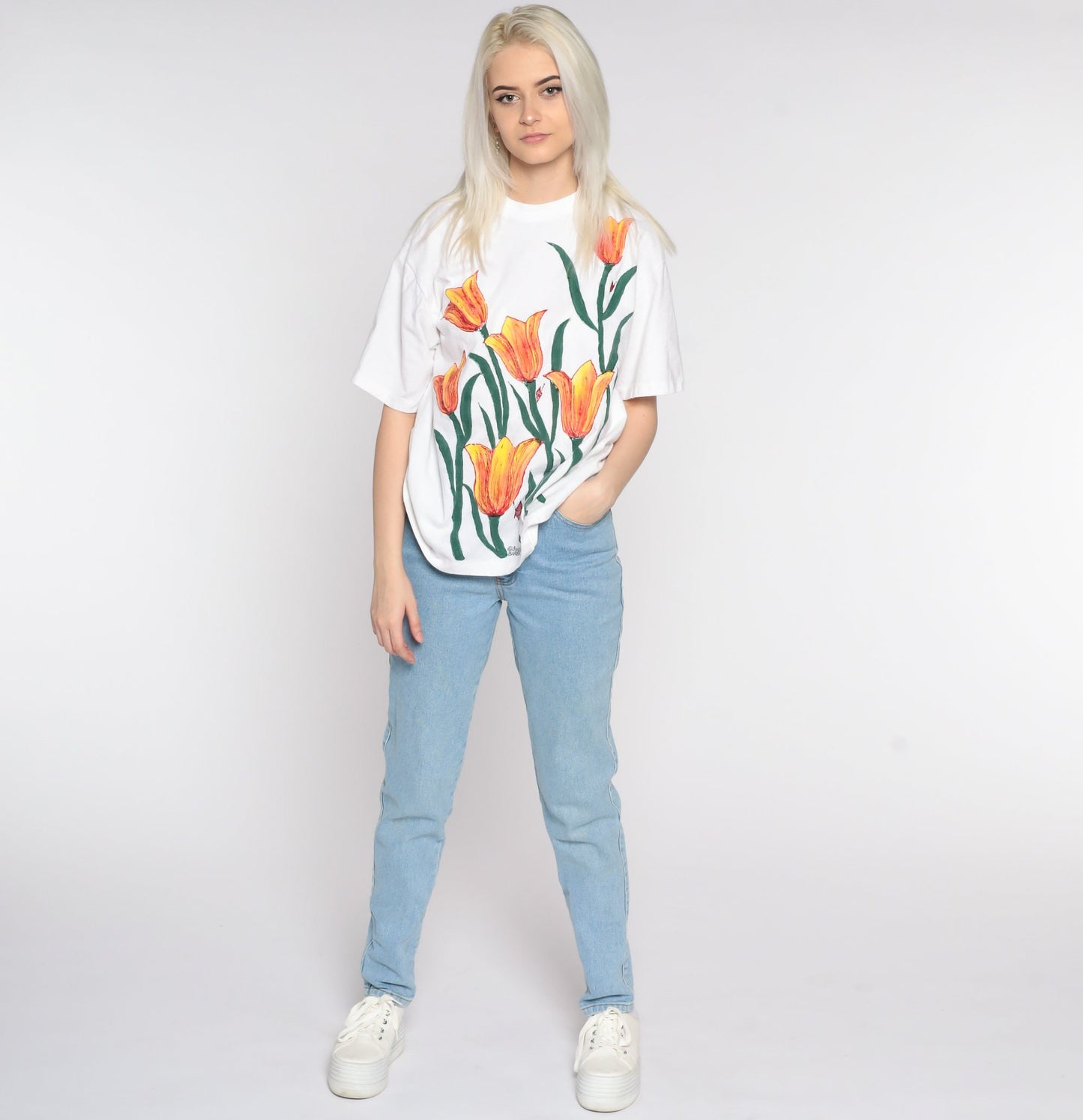 90s Hand Painted Floral T-Shirt Jackie Barbados Graphic Tee Medium