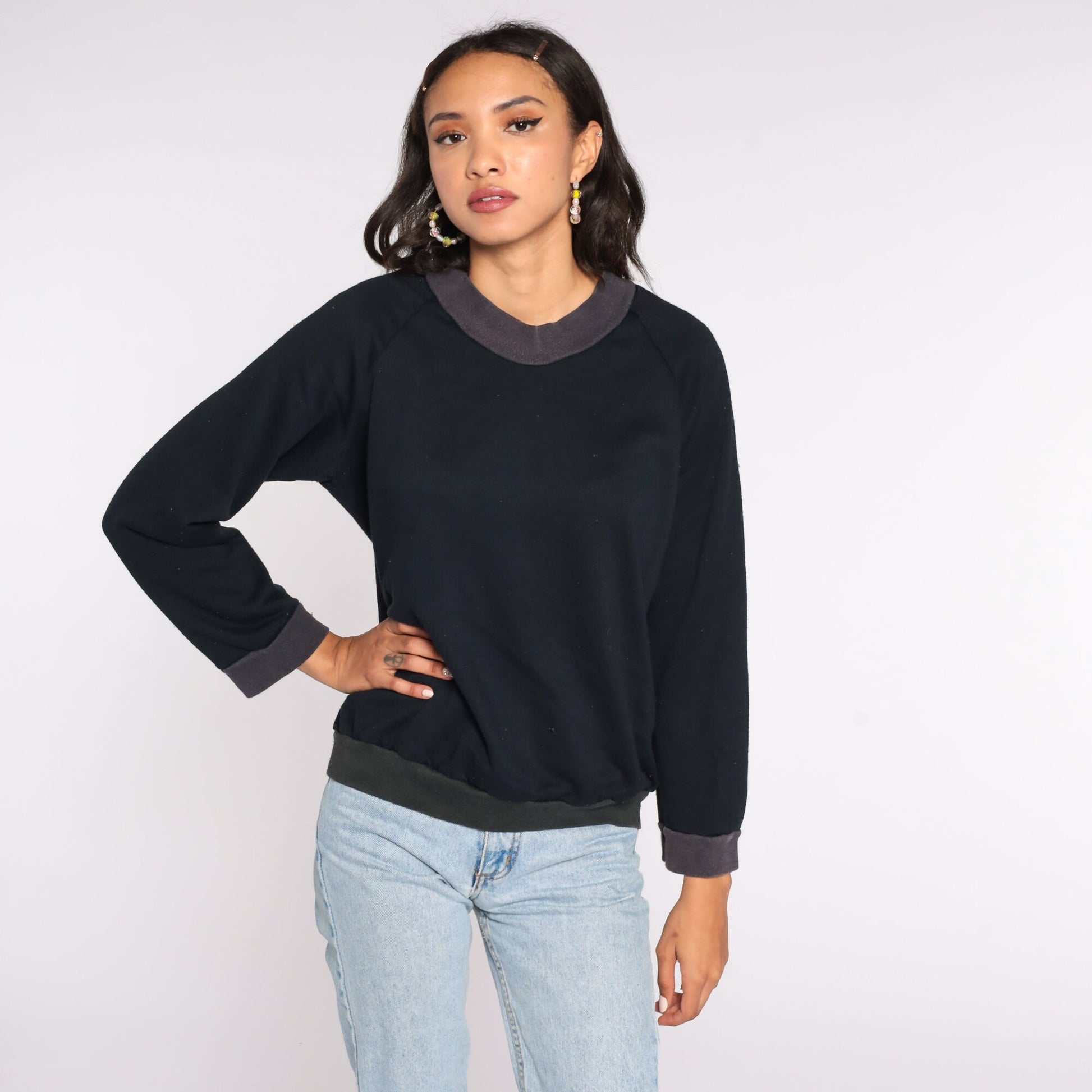 80s Black Crewneck Sweatshirt Grey Trim Long Sleeve Medium