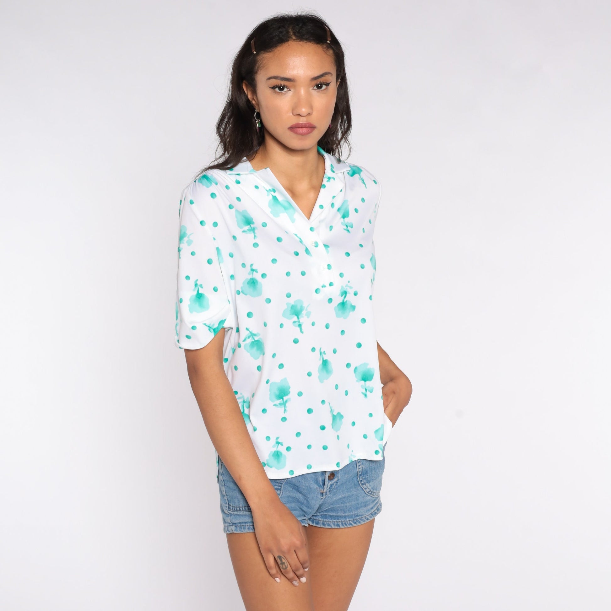 70s White Floral Print Tunic Top Short Sleeve Medium Large