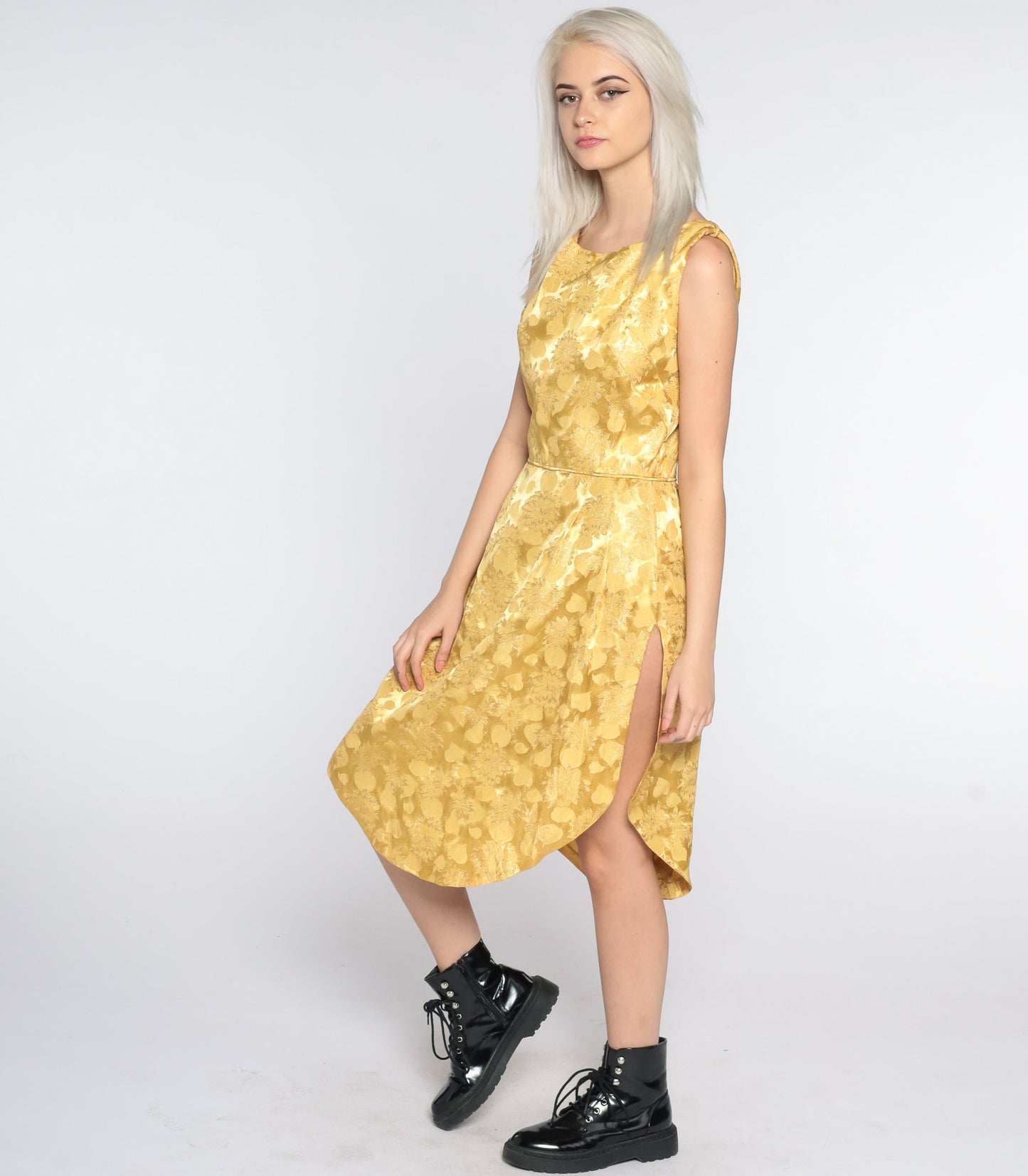 1960s Gold Floral Brocade Sleeveless Cocktail Dress High Slit Small