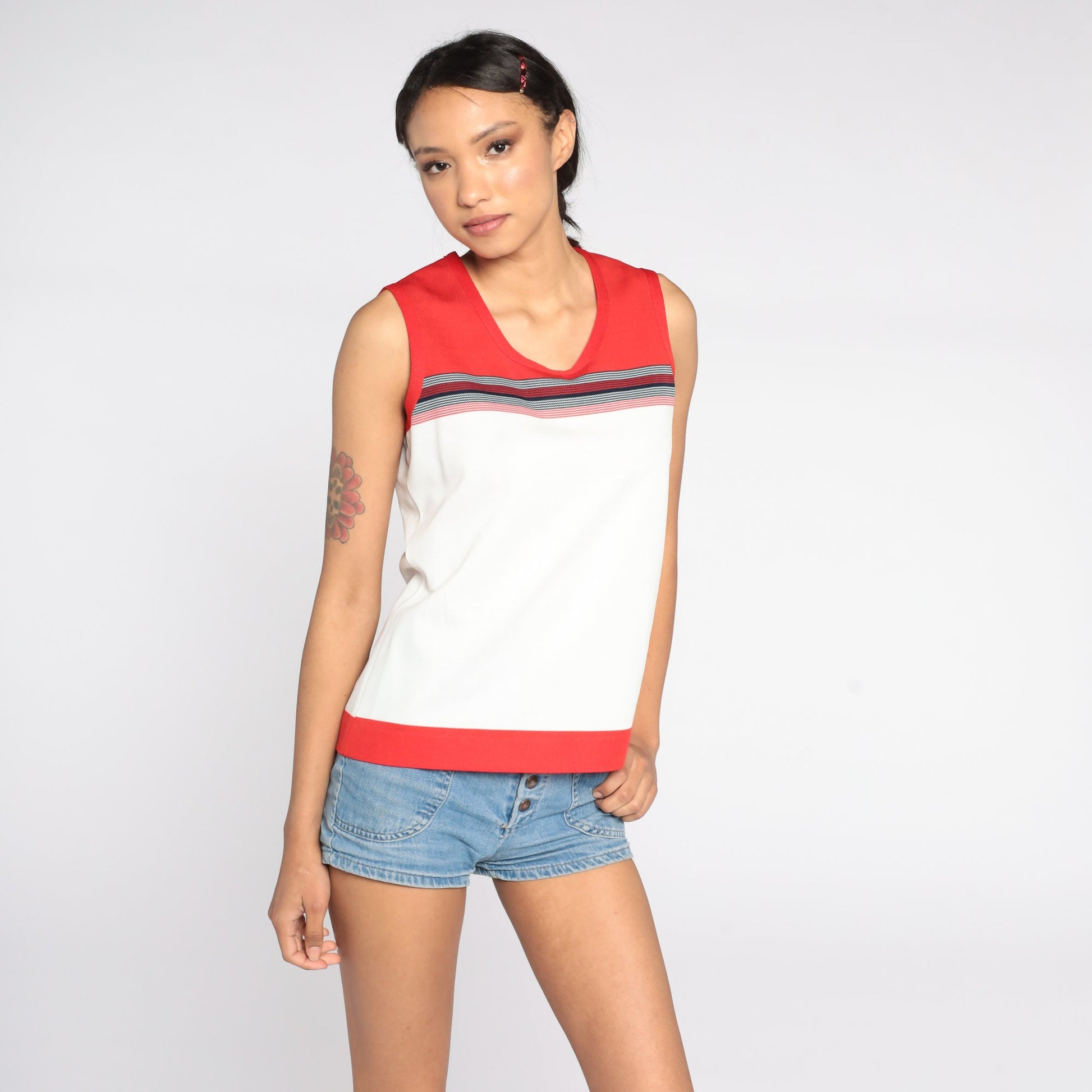 70s Striped Sleeveless Blouse Red White Polyester Knit Tank Small