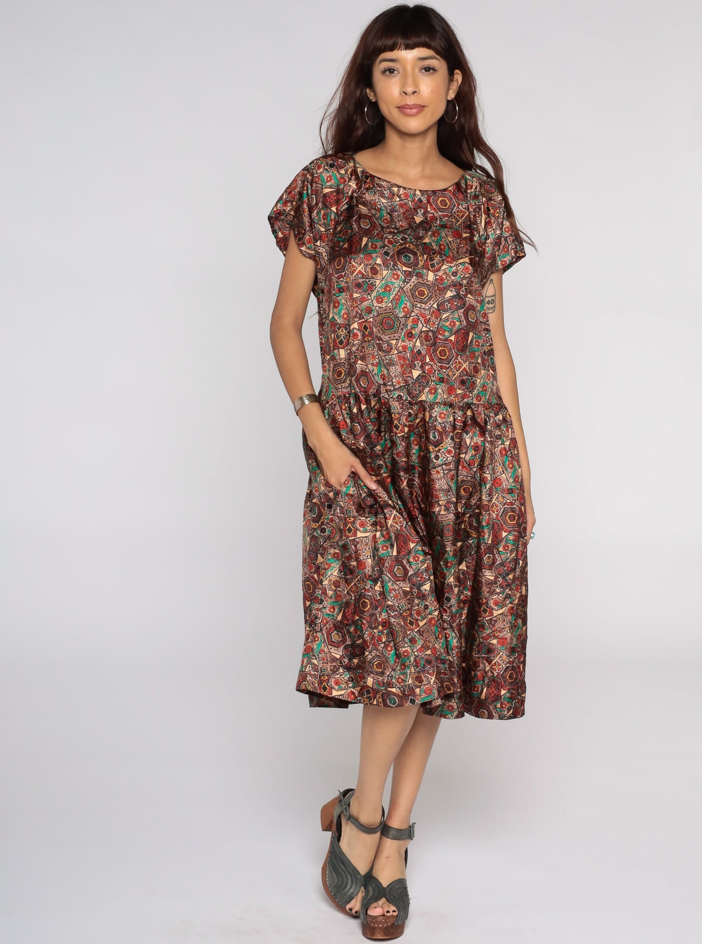 1960s Geometric Floral Midi Dress Drop Waist Short Sleeve Red Brown Medium
