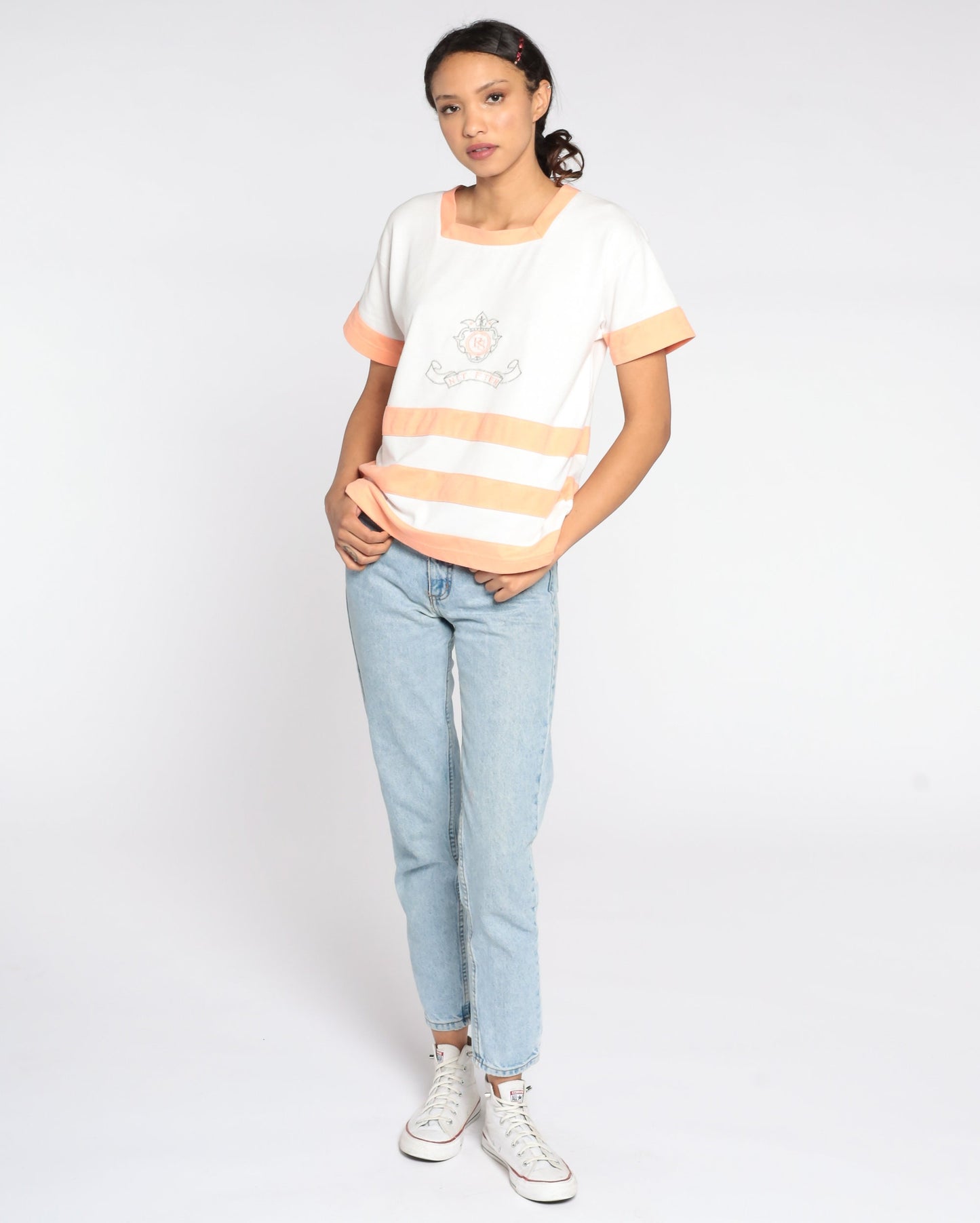 80s Embroidered Crest T-Shirt White Peach Striped Cotton Tee Large L