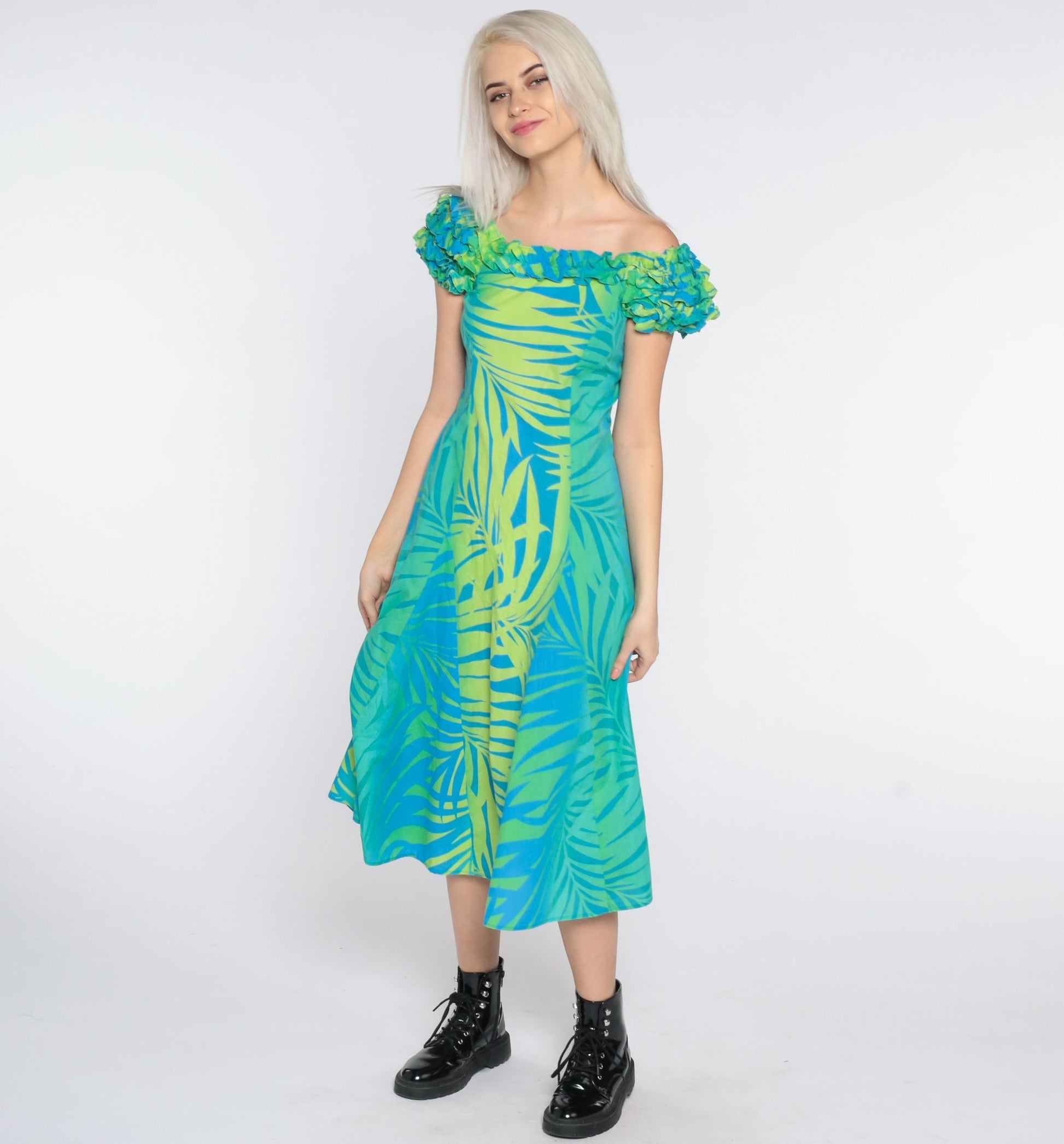 1960s Hawaiian Tropical Print Shift Dress Green Blue Midi Ruffle Sleeve Extra Small