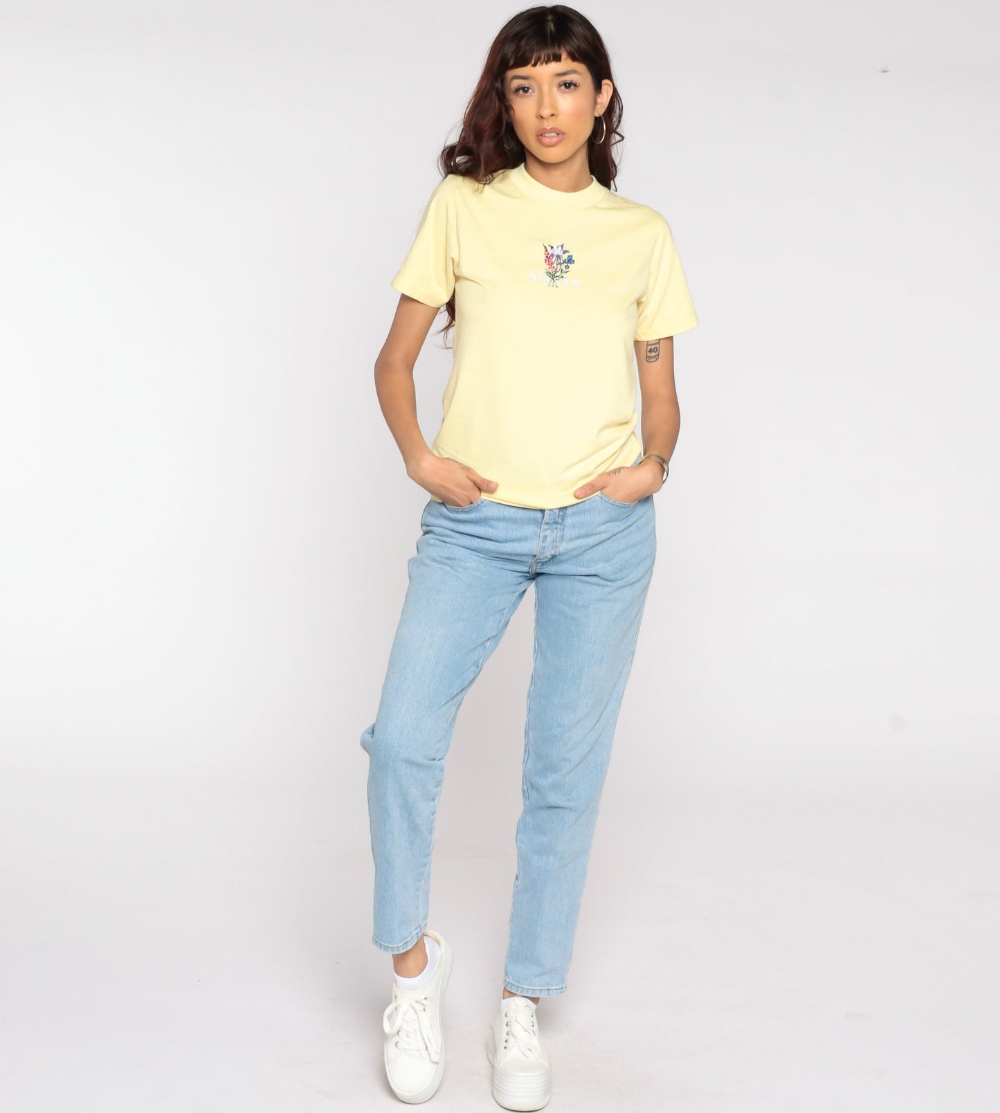 80s Alaska Floral Embroidered Graphic T-Shirt Yellow Cotton Small