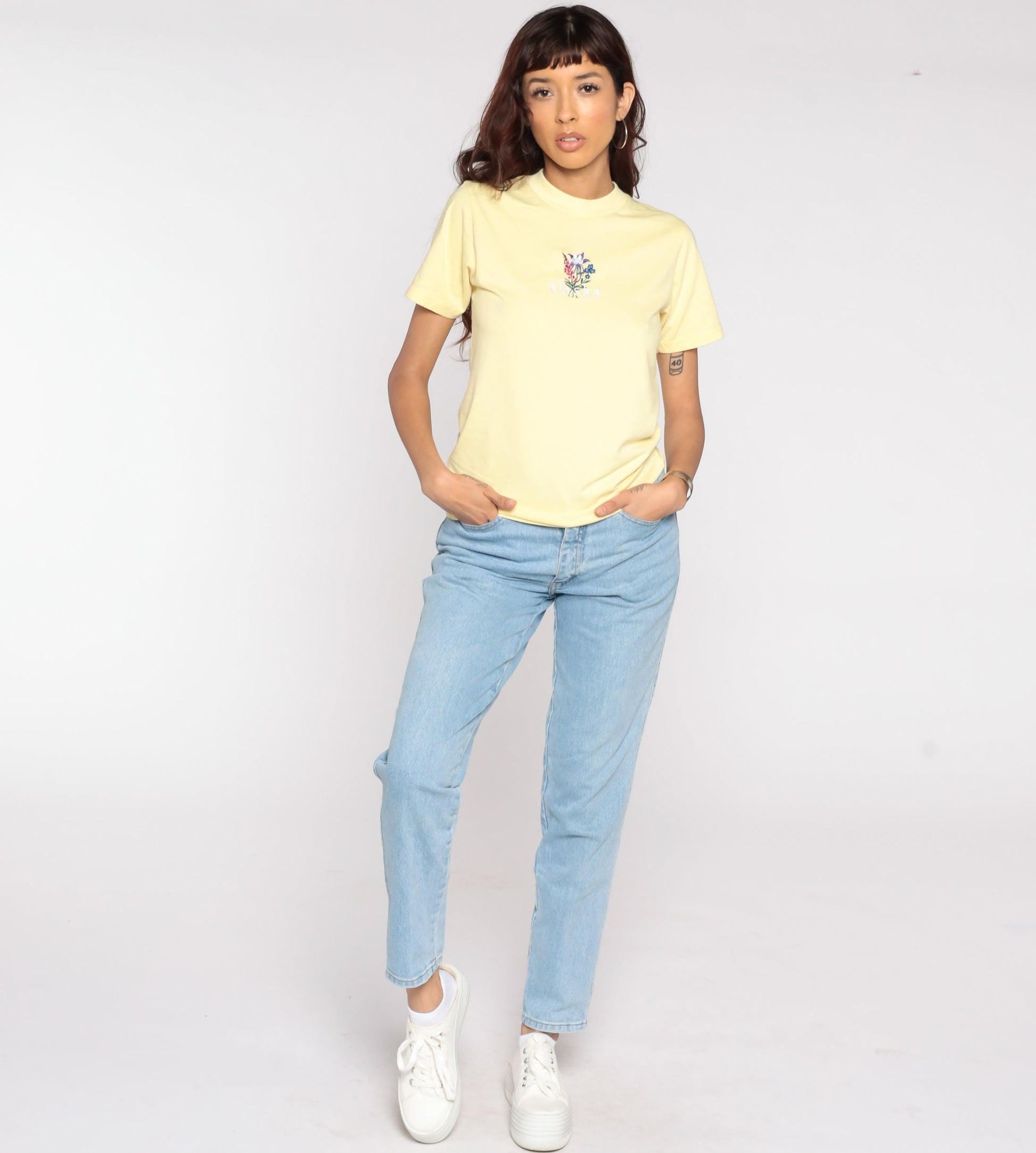 80s Alaska Floral Embroidered Graphic T-Shirt Yellow Cotton Small