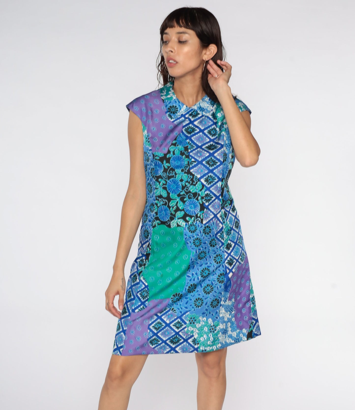 1970s Psychedelic Floral Mini Shift Dress Purple Cap Sleeve Small