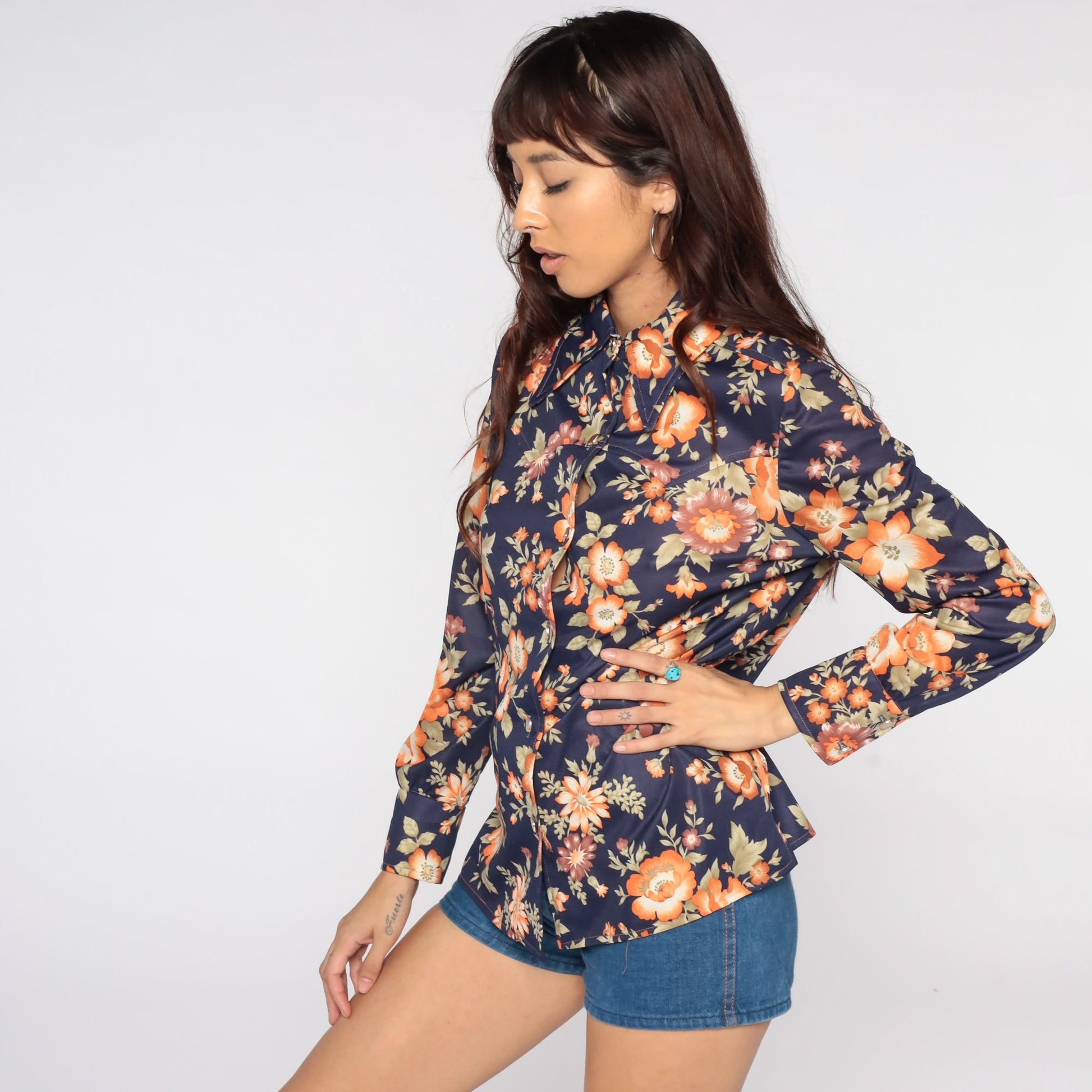 70s Floral Button Up Shirt Navy Blue Pointed Collar Long Sleeve Medium