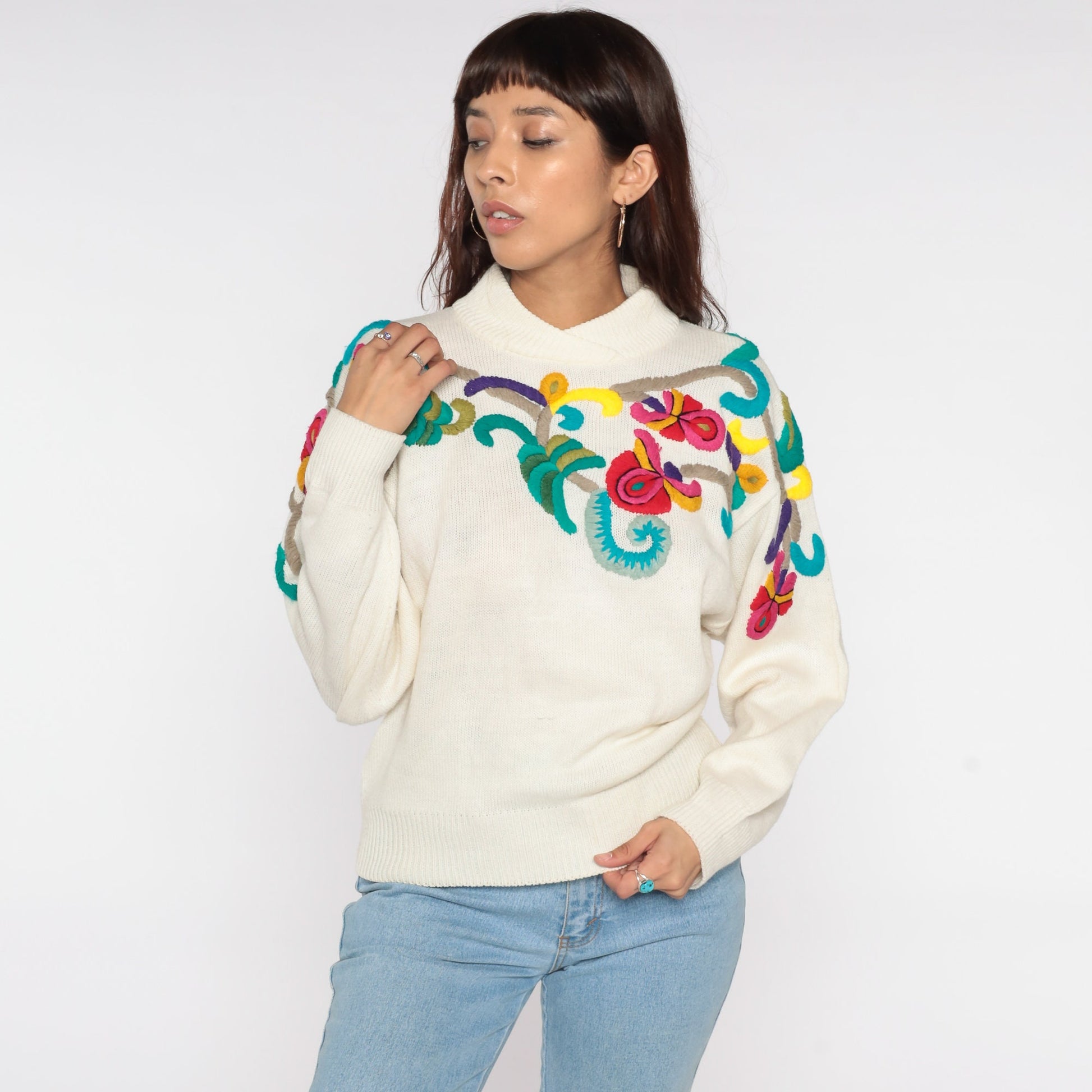 90s Floral Embroidered Cream Knit Sweater Shawl Neck Pullover Medium