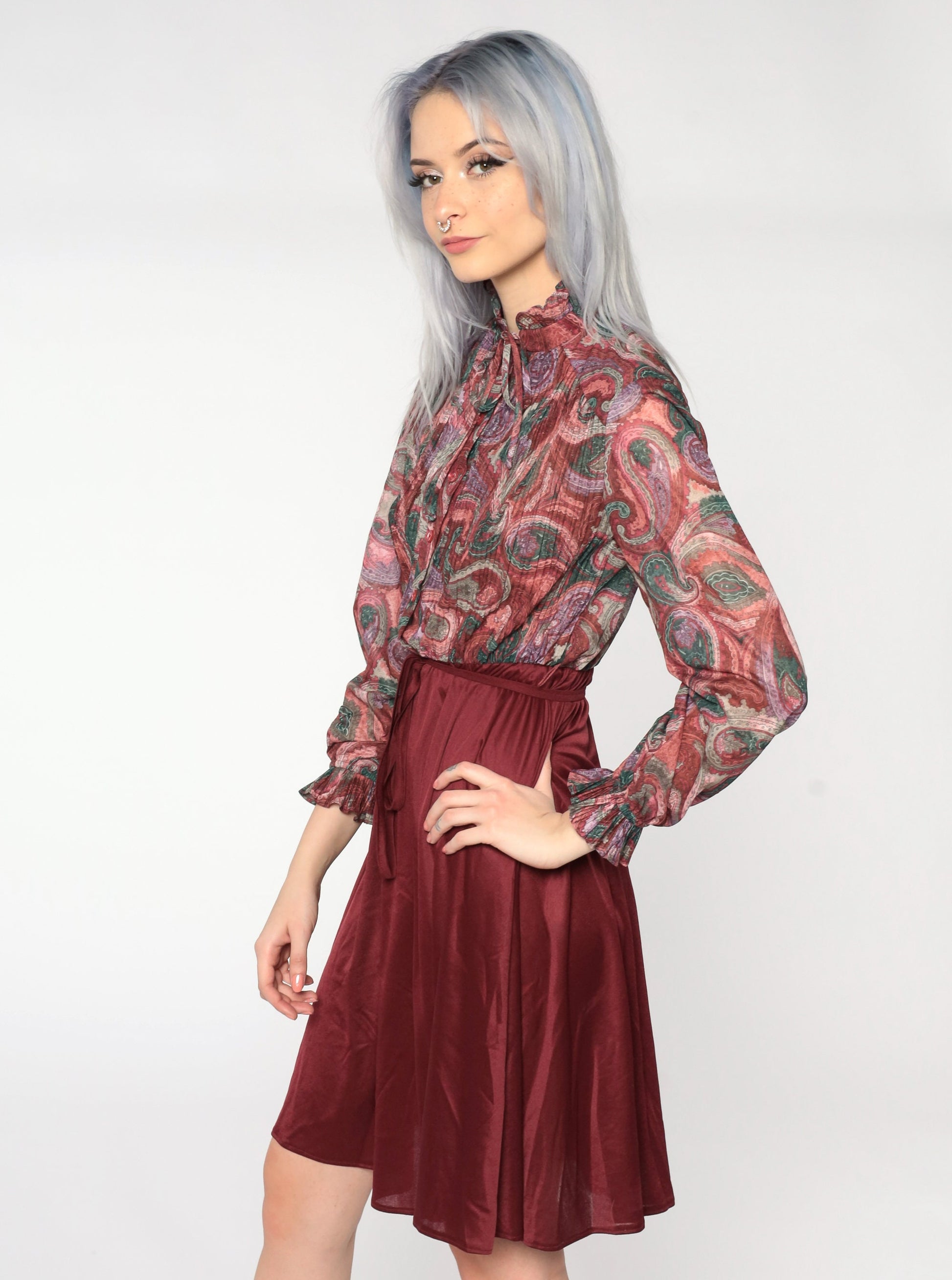 80s Paisley Mini Dress Burgundy Button-Up High Waisted Long Sleeve Small