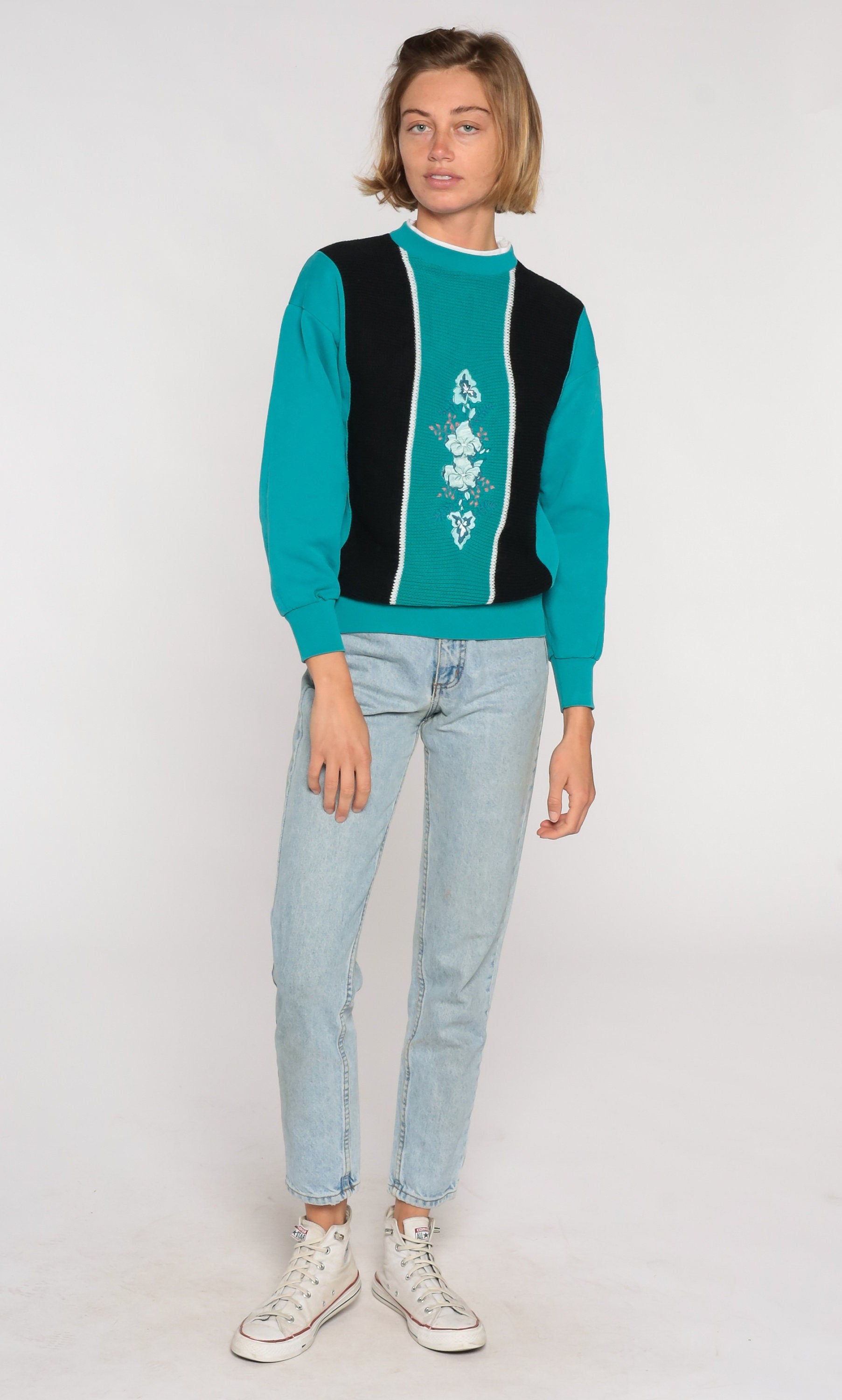 80s Turquoise Floral Embroidered Sweatshirt Cotton Pullover Small