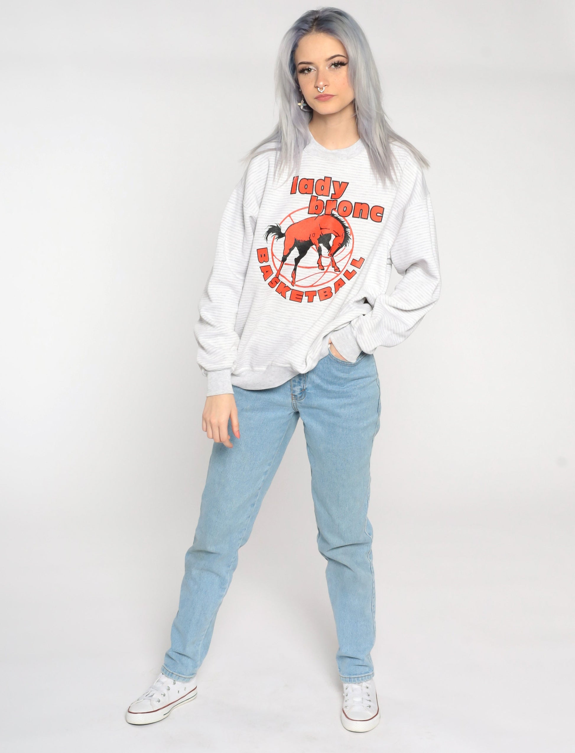 90s Lady Bronc Basketball Sweatshirt Jerzees Graphic Pullover Large L