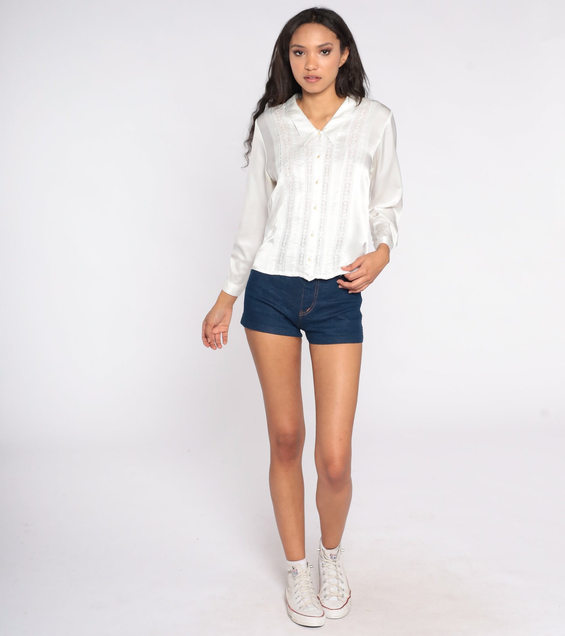 80s White Satin Blouse Lace Trim Chelsea Collar Button Up Small