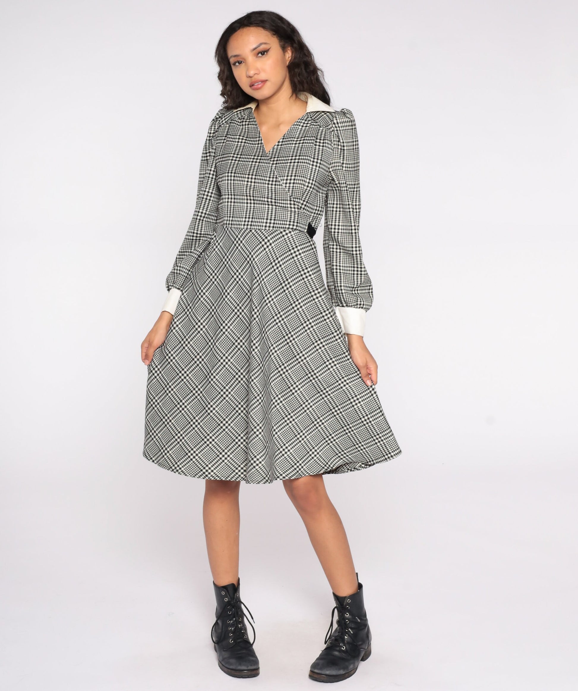 70s Black White Plaid Midi Dress Puff Sleeve Collar Tie Back Medium