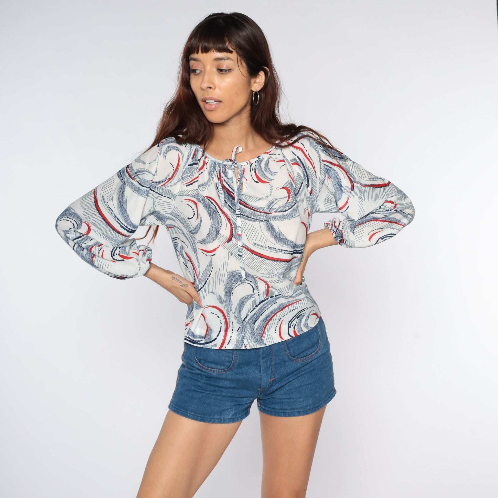 70s Swirl Print Blouse Keyhole Neck Long Sleeve White Medium