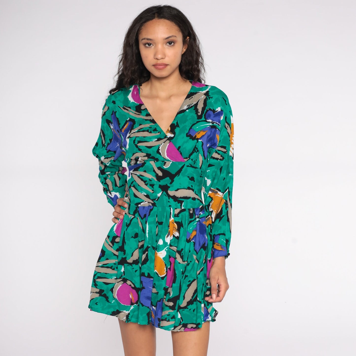 80s Floral Wrap Dress Mini V-Neck High Waisted Long Sleeve Green Pink Purple Medium