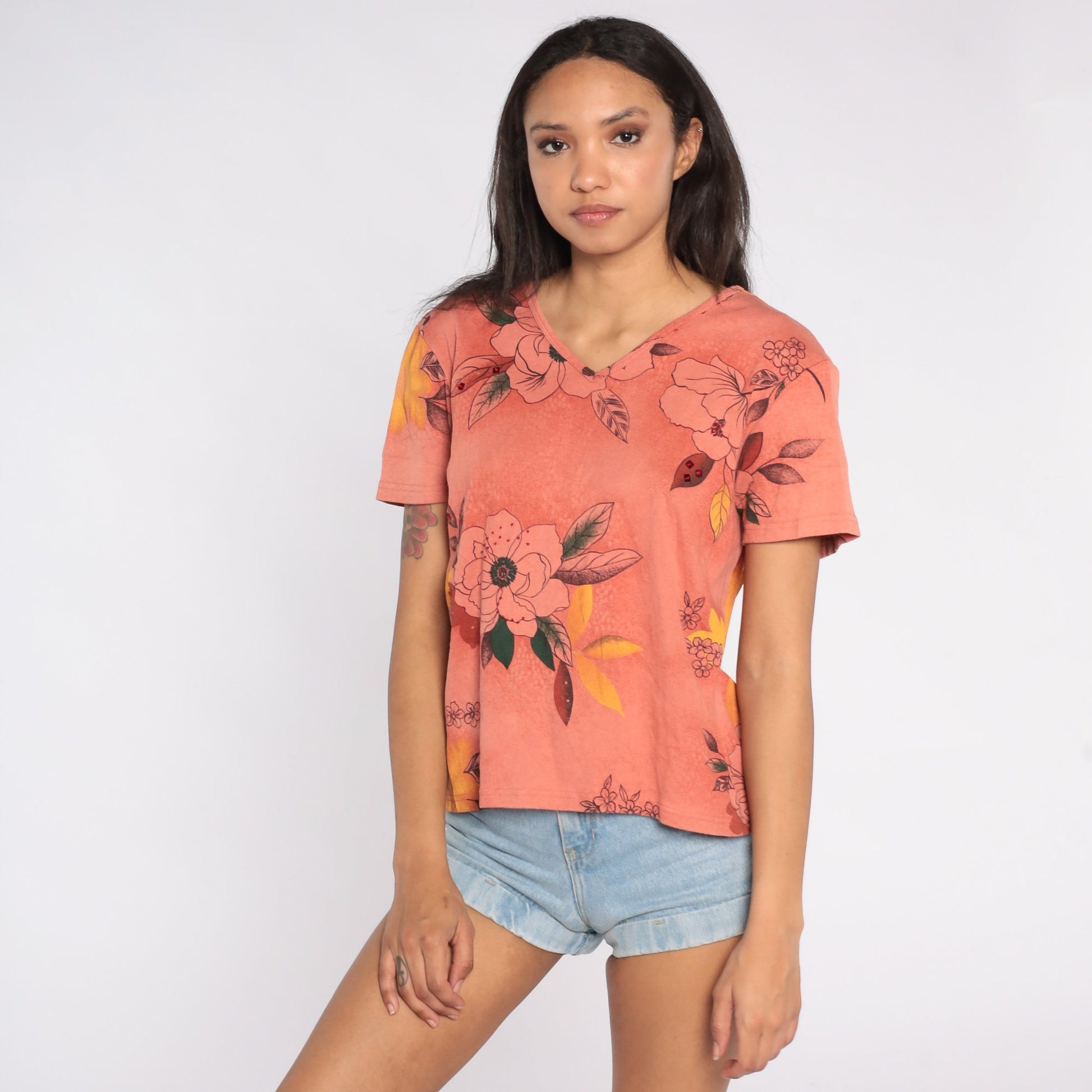 90s Floral V-Neck T-Shirt Coral Pink Flower Print Tee Large L