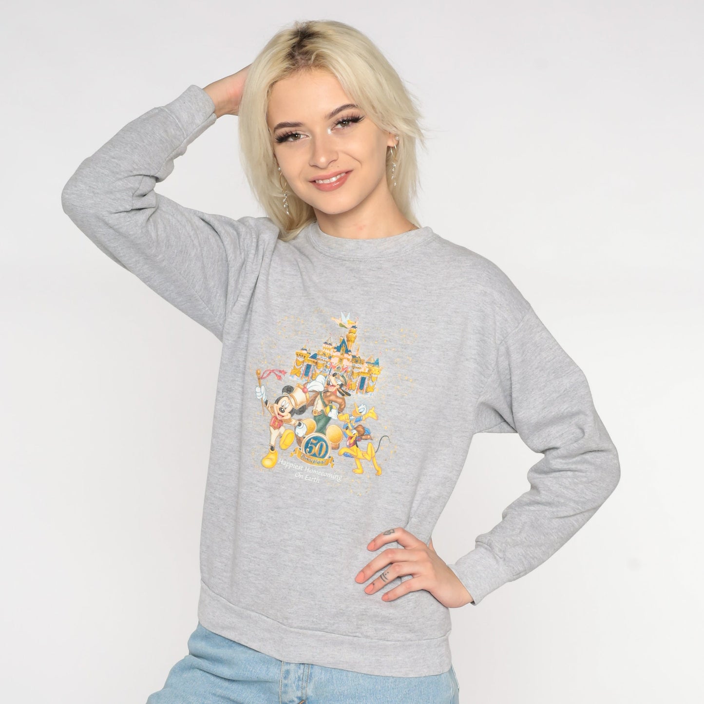 2005 Disneyland 50 Happiest Homecoming on Earth Sweatshirt Grey Crewneck XS