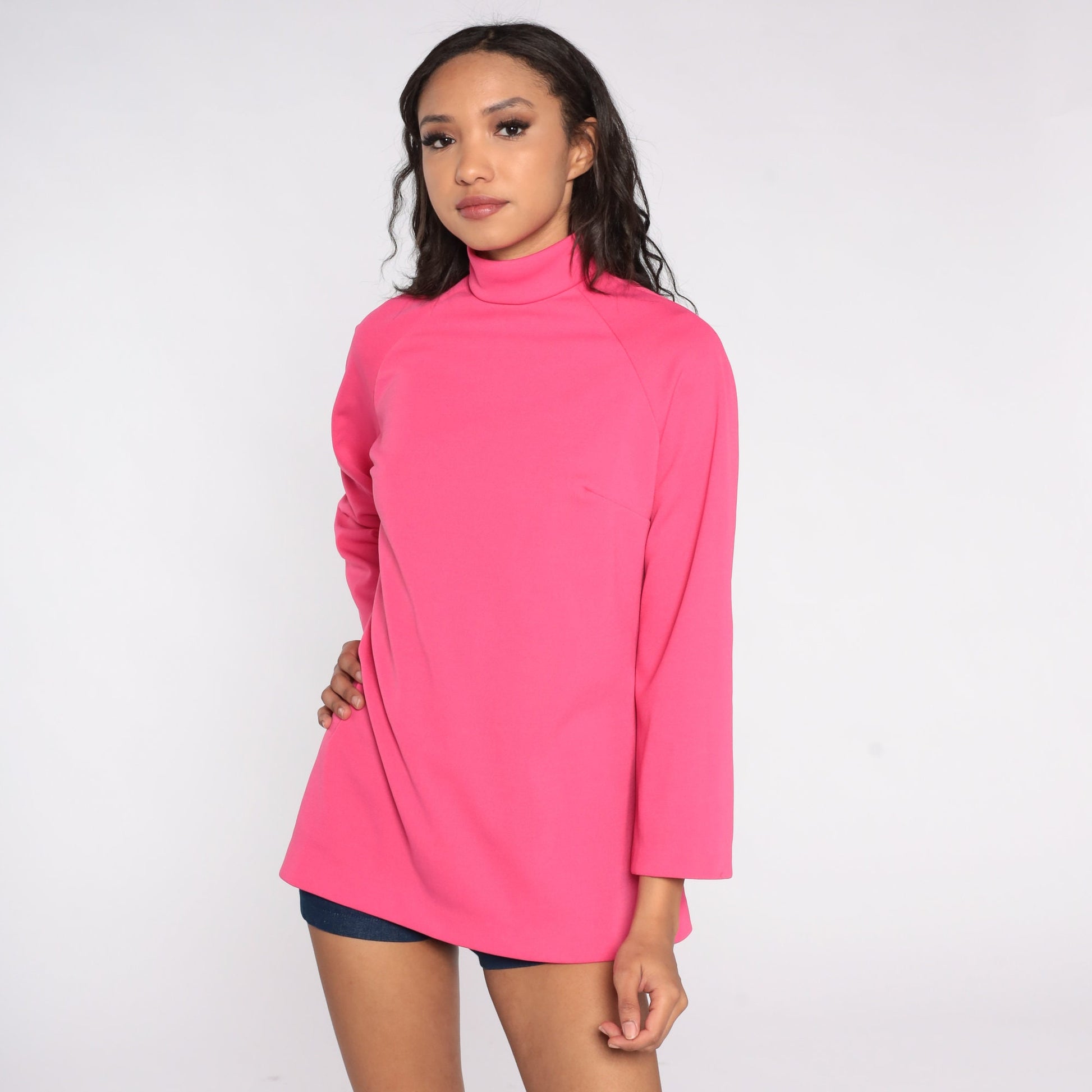 70s Bright Pink Turtleneck Blouse Raglan Sleeve Zip Back Medium