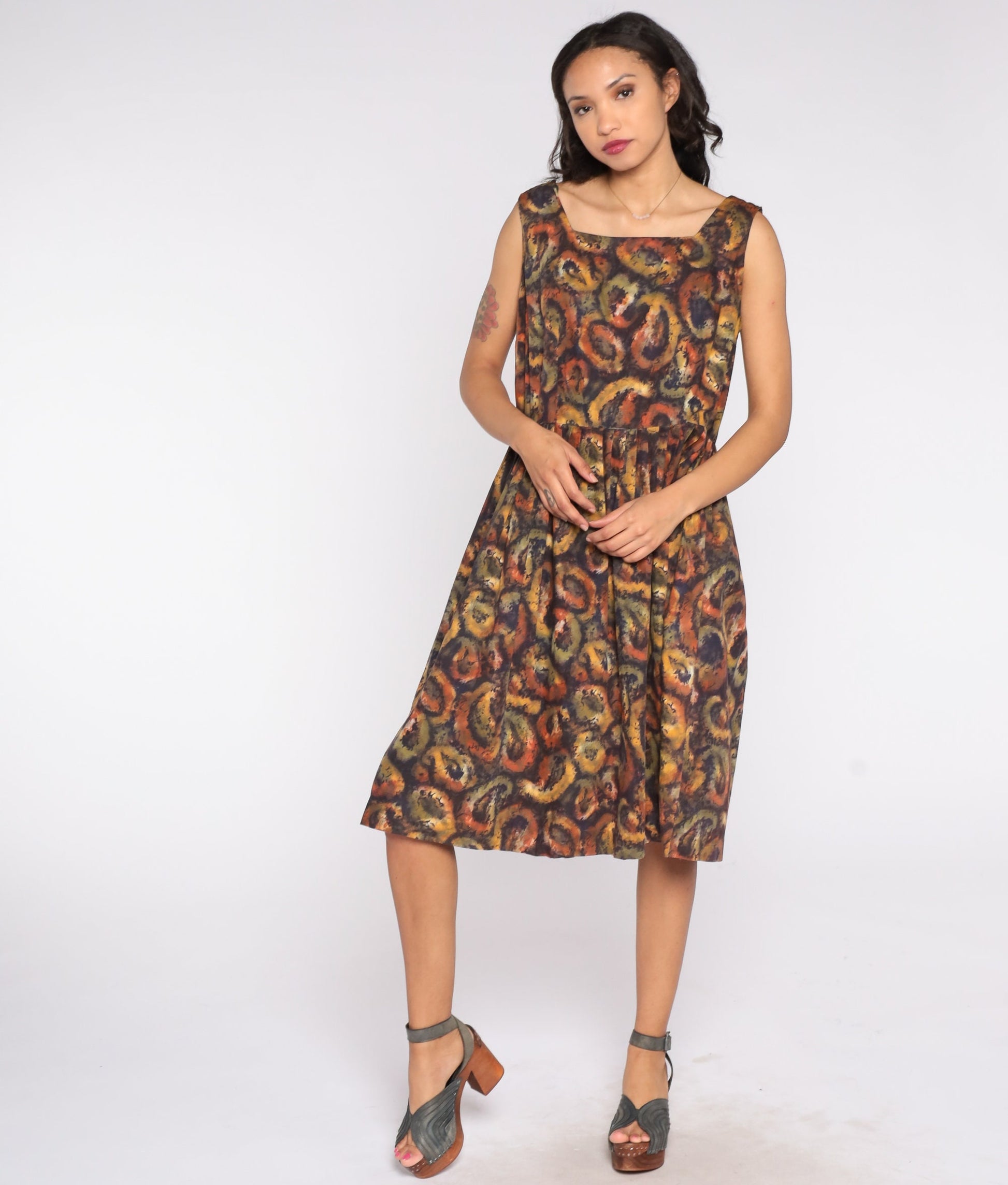 1960s Paisley Midi Dress Sleeveless High Waist Full Skirt Large