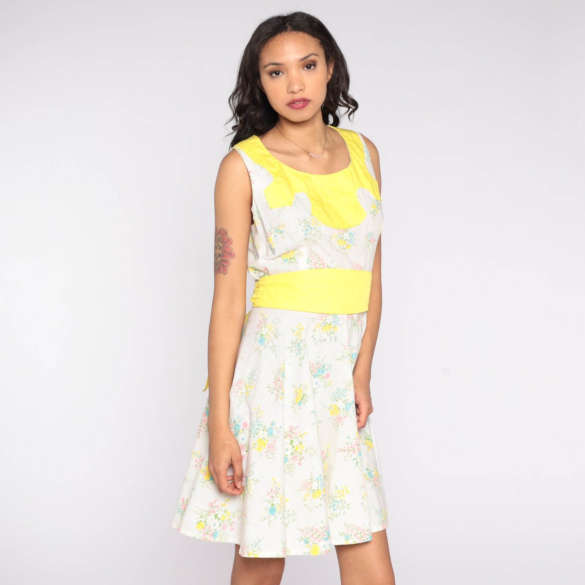 60s Floral Mini Dress Yellow Empire Waist Sleeveless Calico Print Medium
