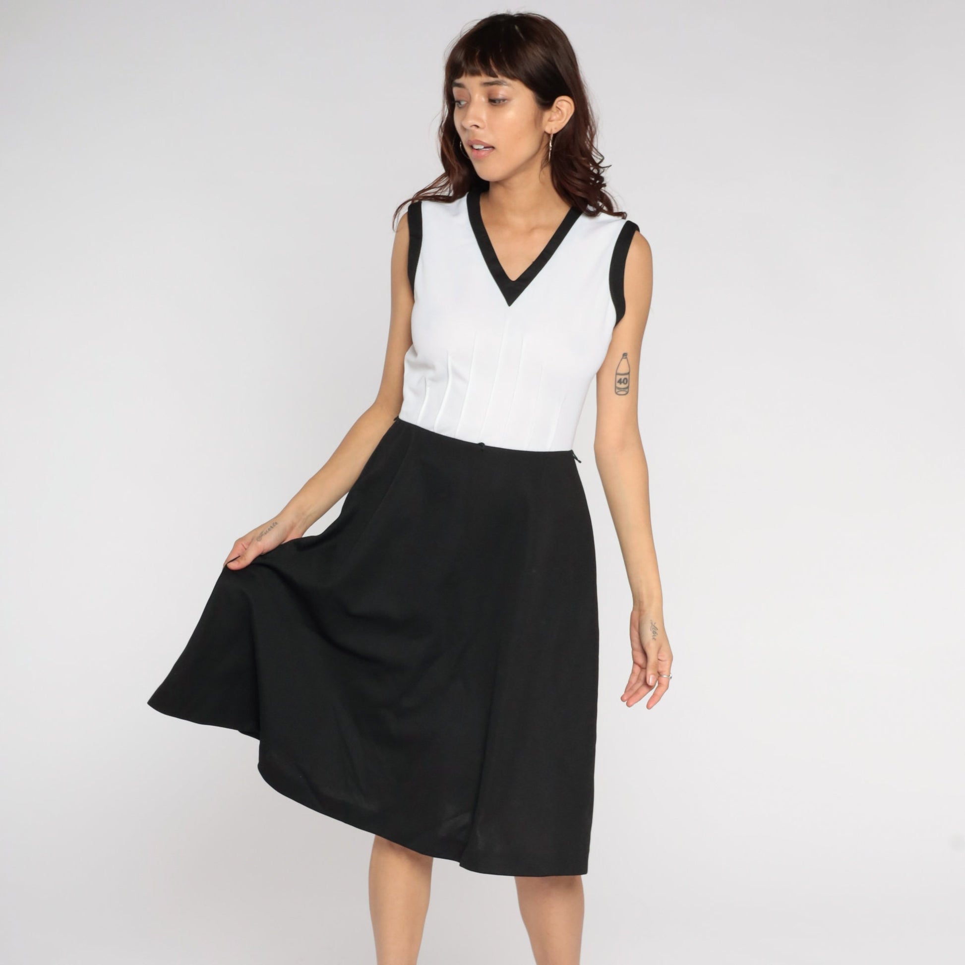 70s Black White Colorblock Midi Dress Sleeveless High Waist V Neck Medium