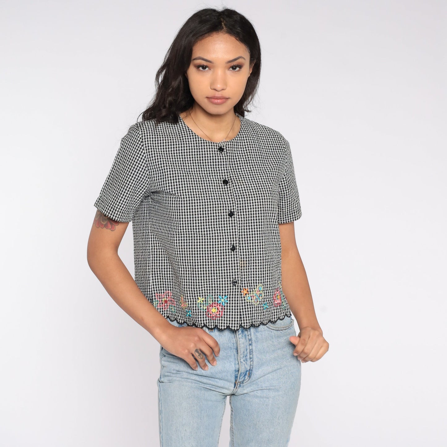 90s Black Gingham Button-Up Blouse Floral Embroidered Scalloped Hem Small