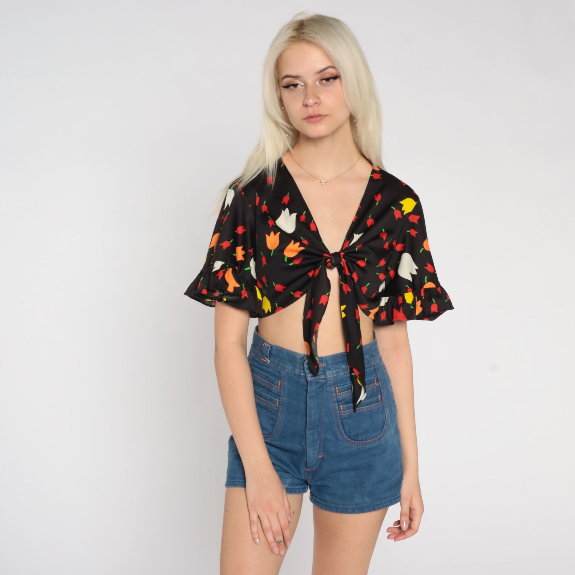 70s Black Tulip Floral Crop Top Tie Front Ruffled Sleeve Small Medium