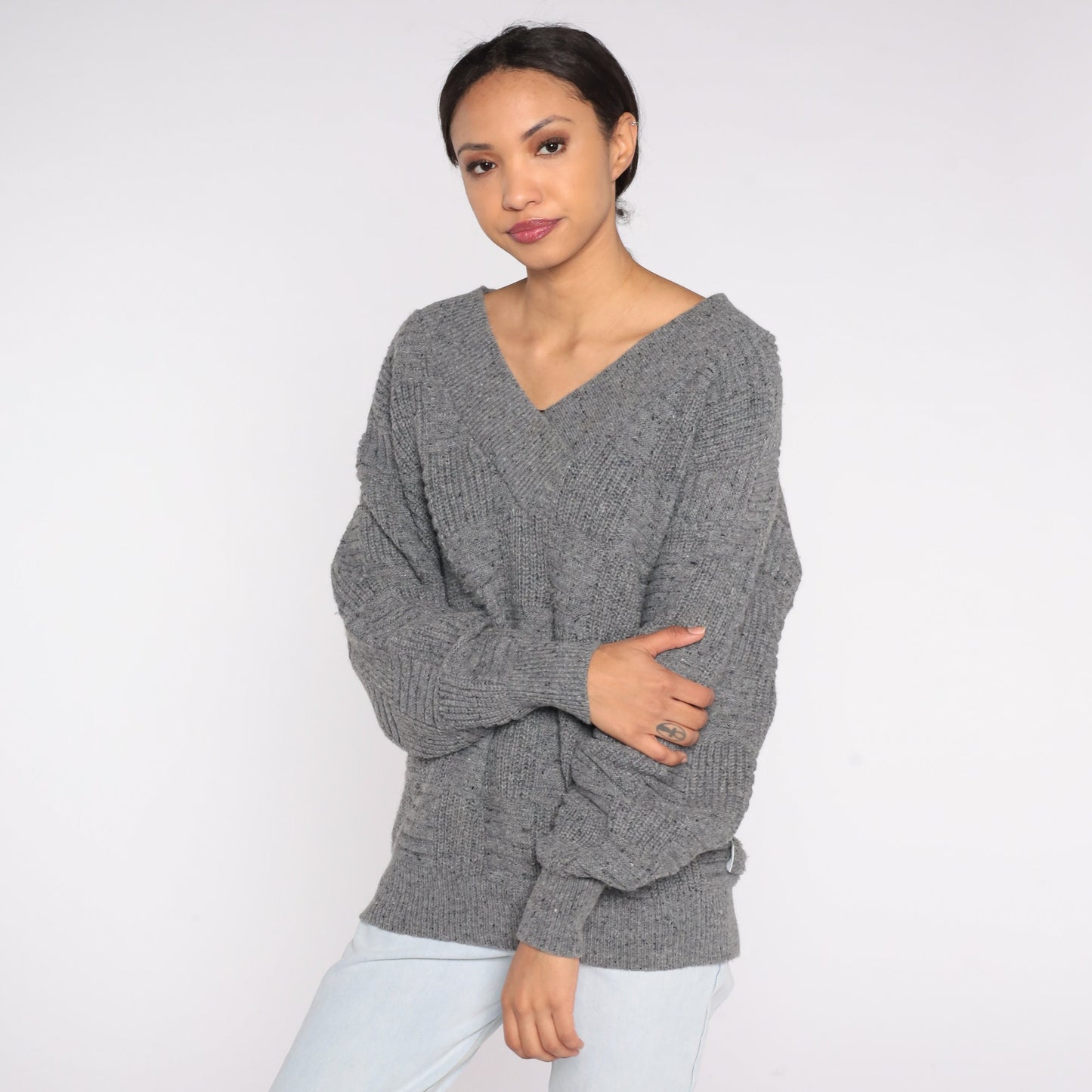Pierre Cardin 90s Grey Textured Knit V-Neck Sweater Pullover Small